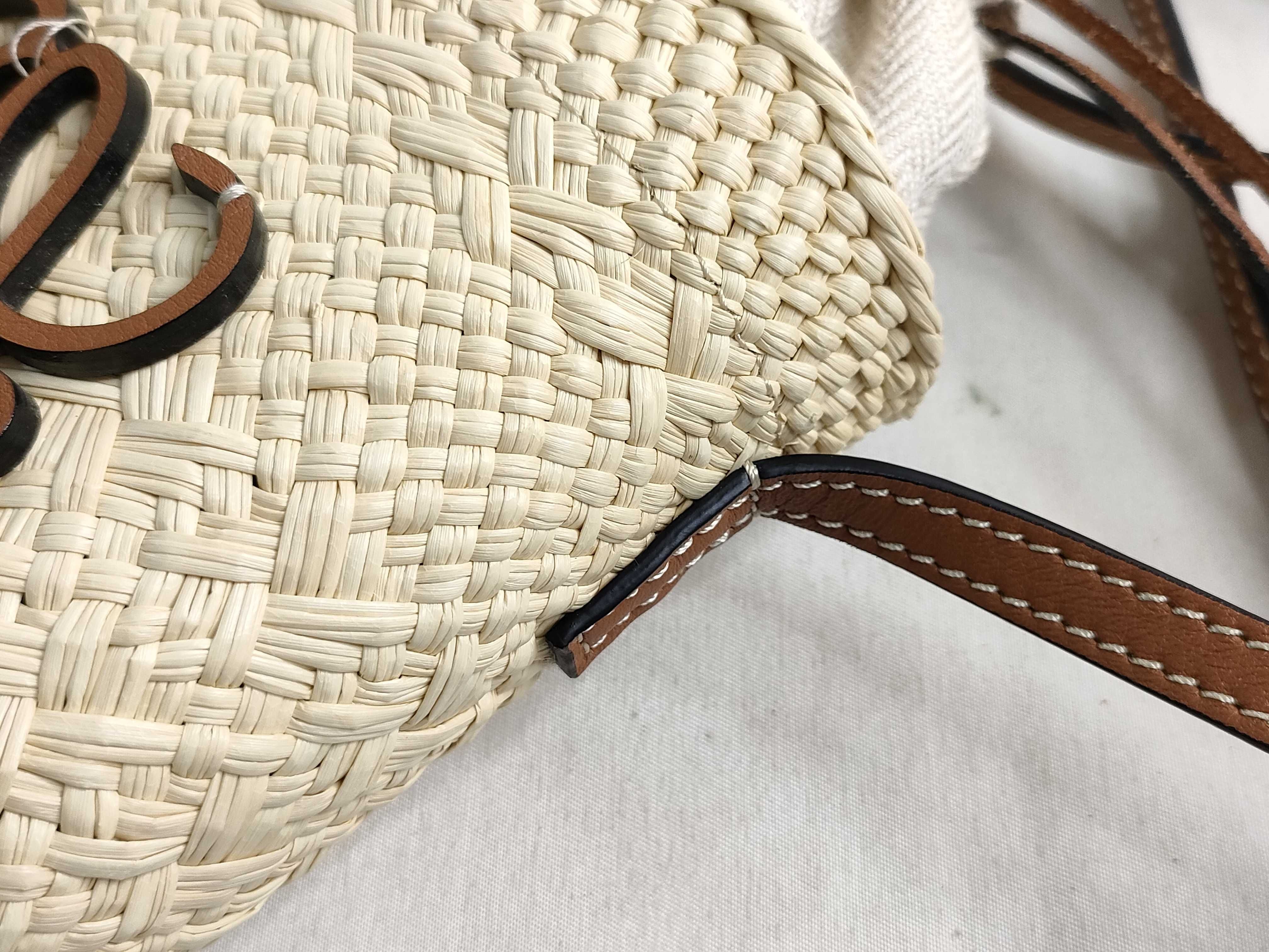 Anagram Square Pocket Raffia x Leather Shoulder Bag Beige x Brown Shoulder Bag — view 5