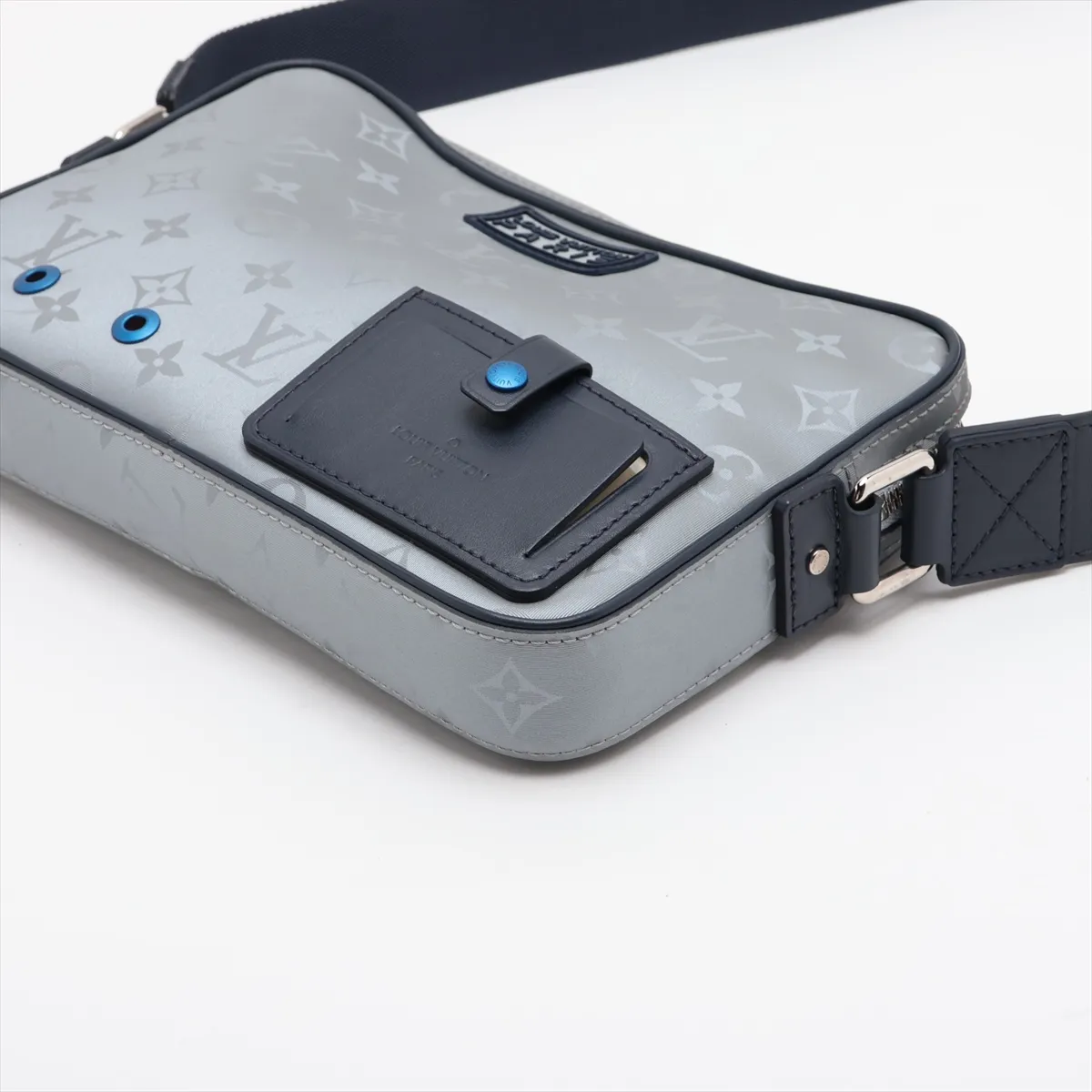 Monogram Satellite Alpha Messenger M44169 CA2188 Silver — view 3