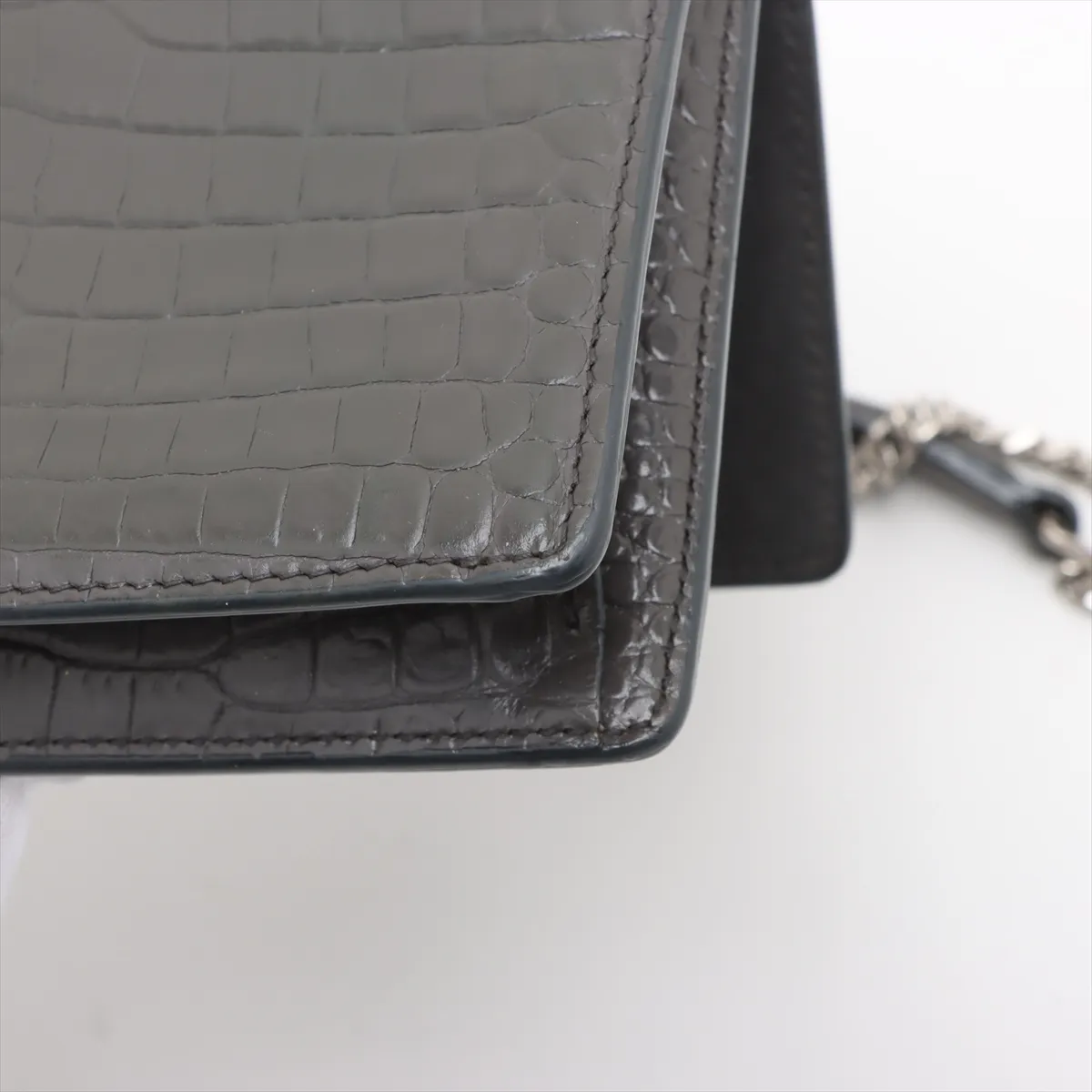 Sunset Croco Embossed Chain Shoulder Bag Gray 452157 — view 15