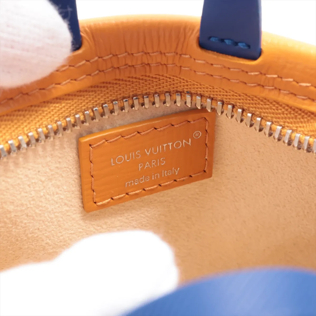 M02699 bag charm for LV Mini Shopper, IK2285. Leather, orange color. Shows signs of wear, — view 4