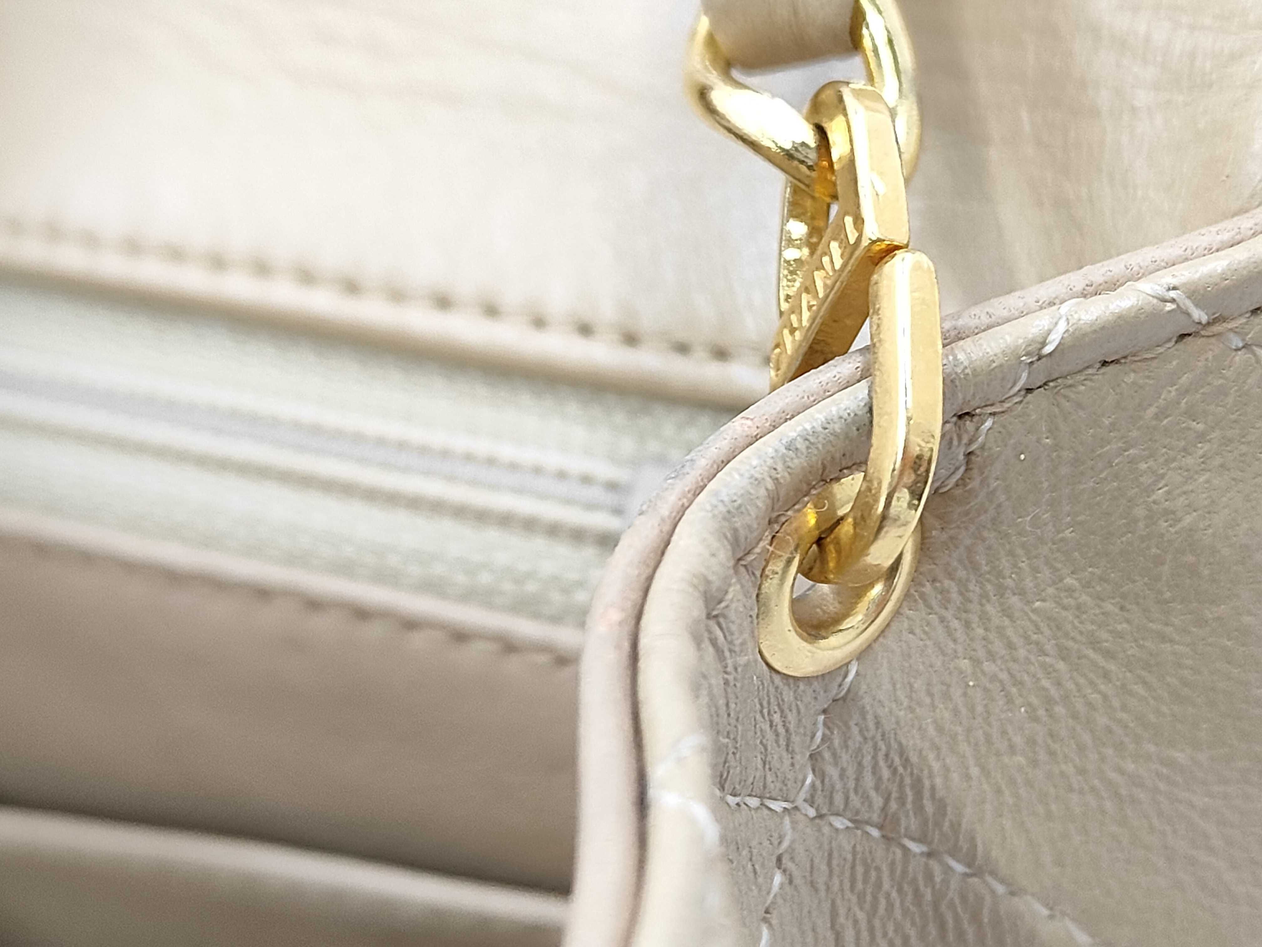 Lambskin Matelassé 23 Beige Gold Hardware Chain Shoulder Bag — view 8