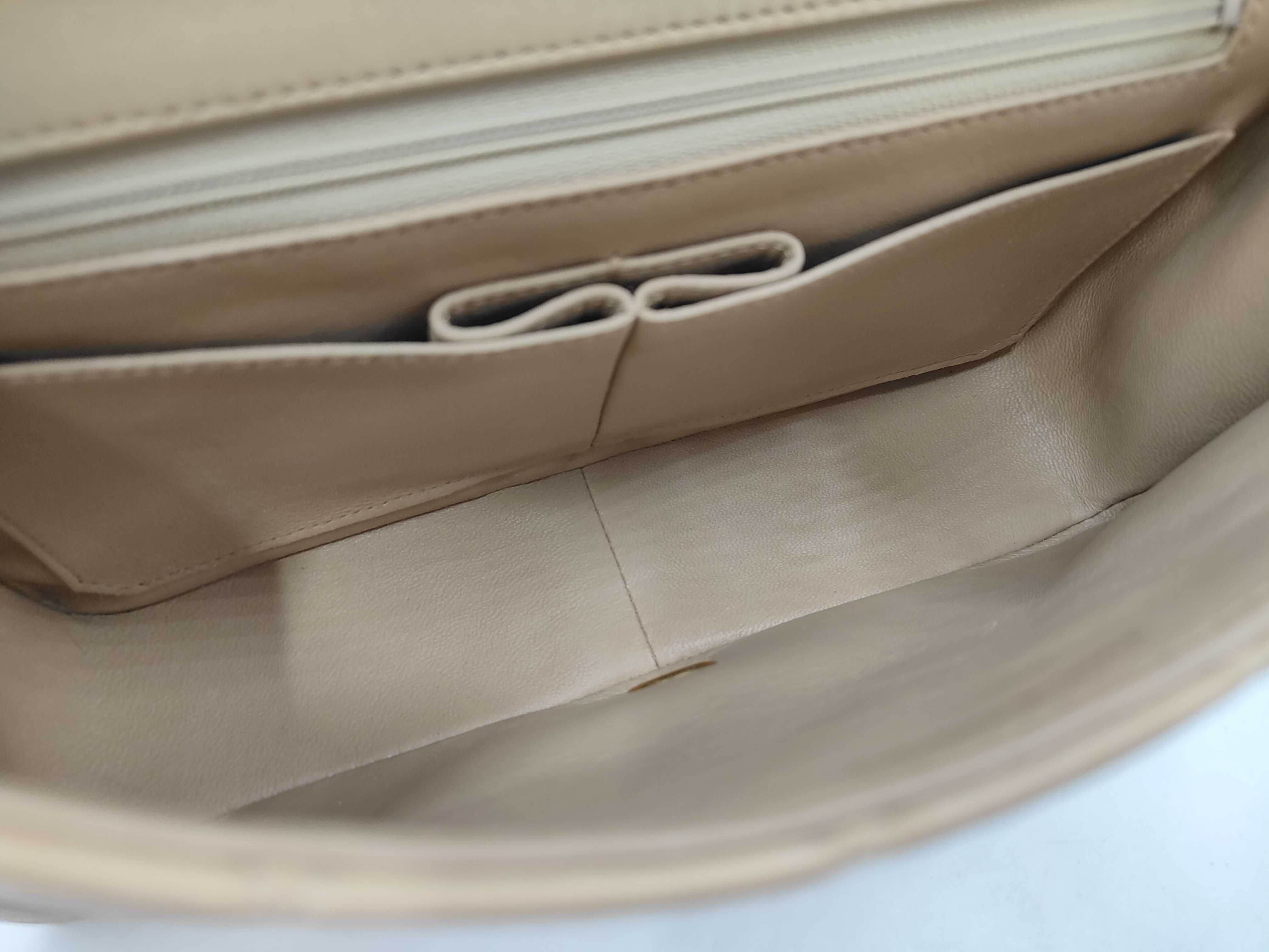 Lambskin Matelassé 23 Beige Gold Hardware Chain Shoulder Bag — view 9