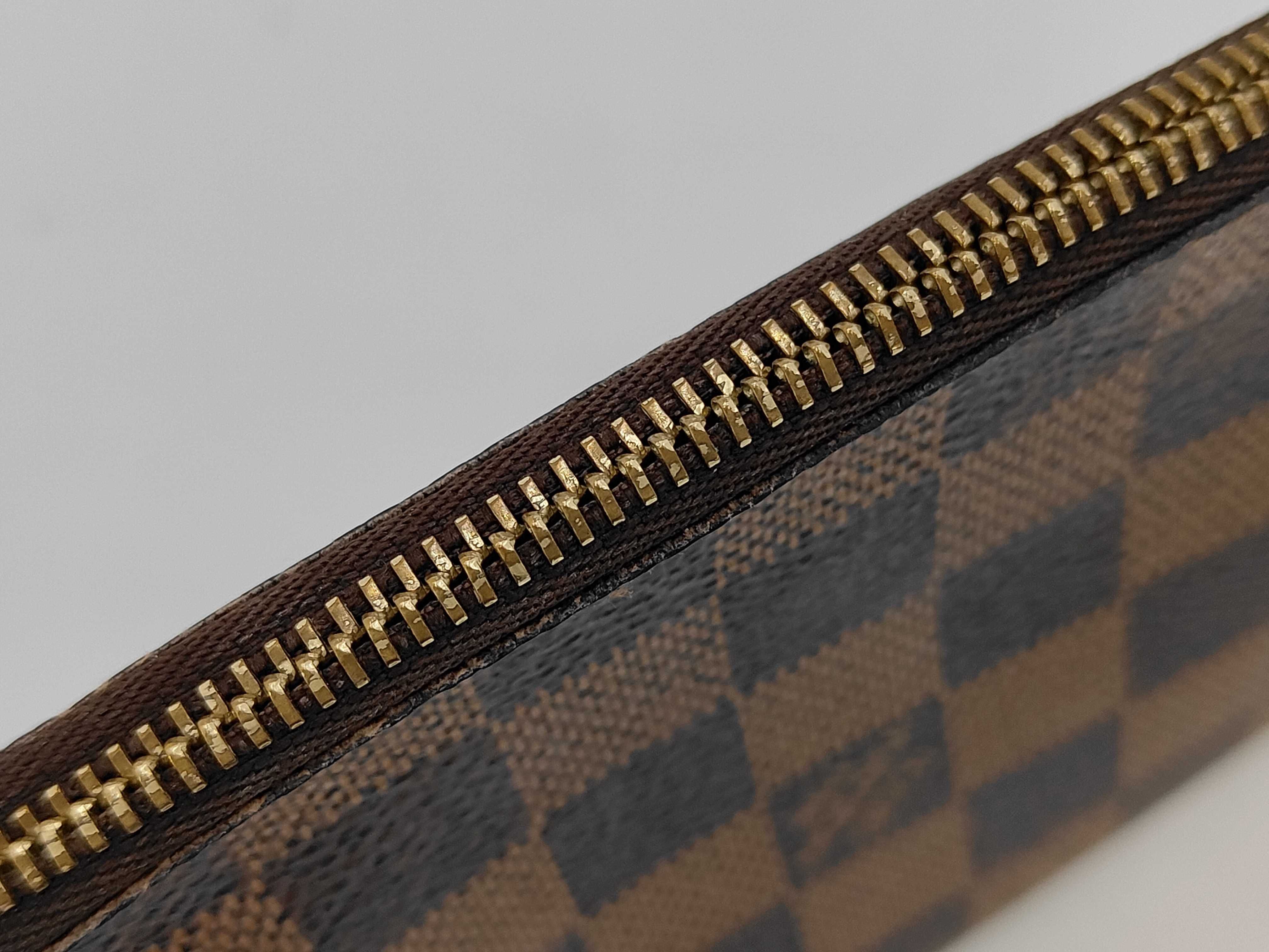 Damier Pochette Cosmetic PM CA0048 Pouch — view 7