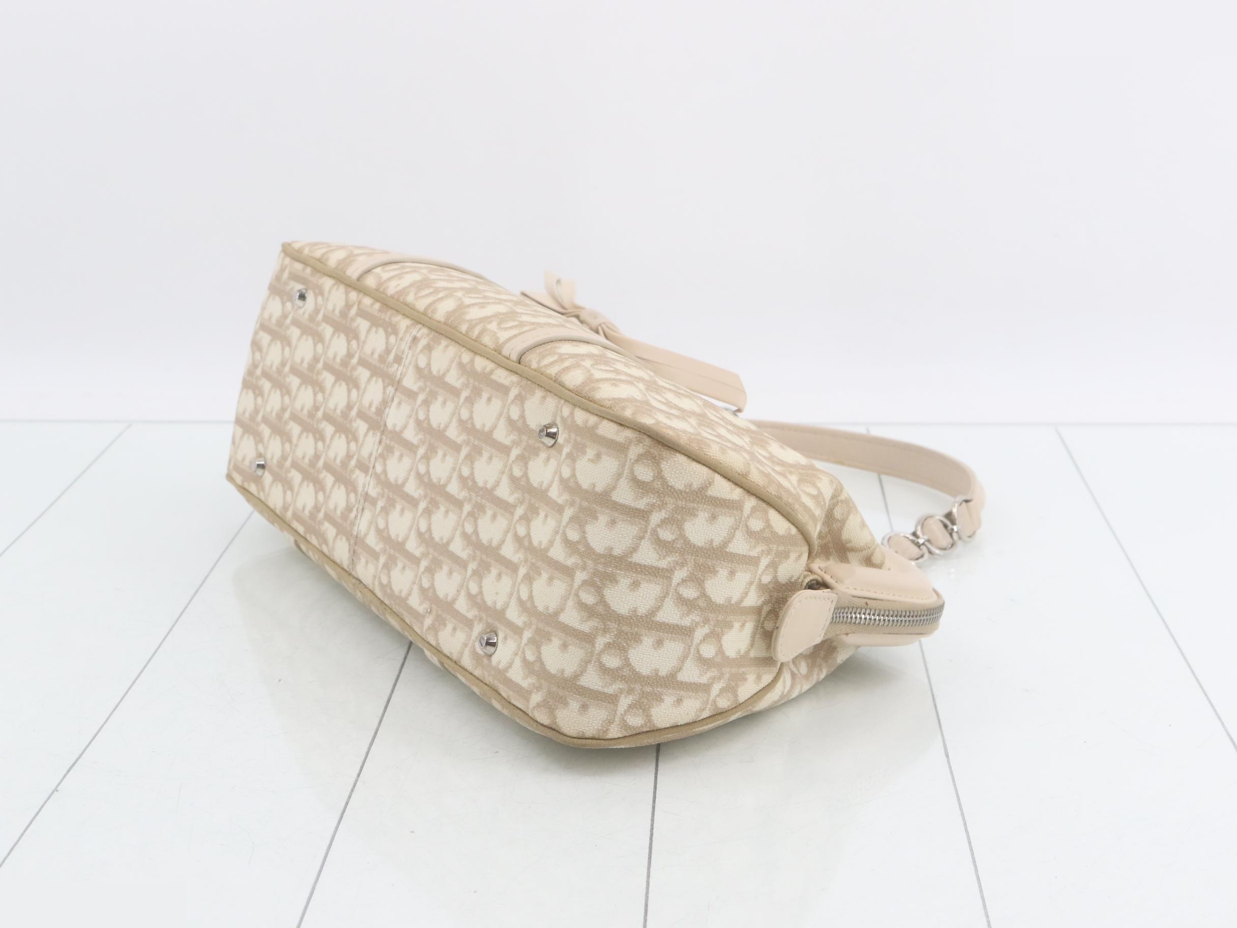 Trotter Chain Shoulder Bag — view 6