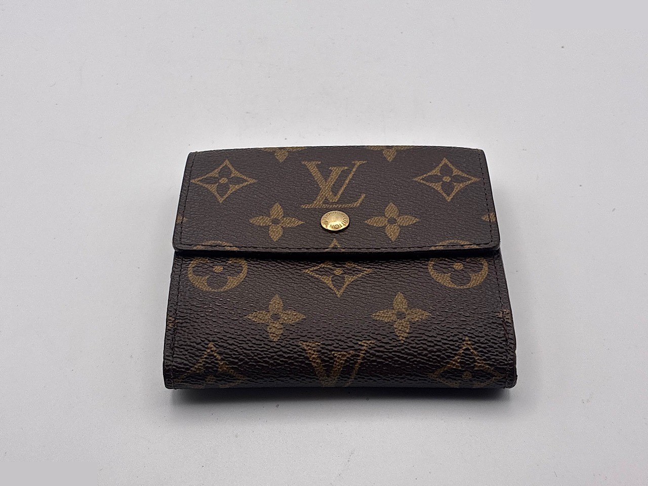 Credit Monogram — view 3
