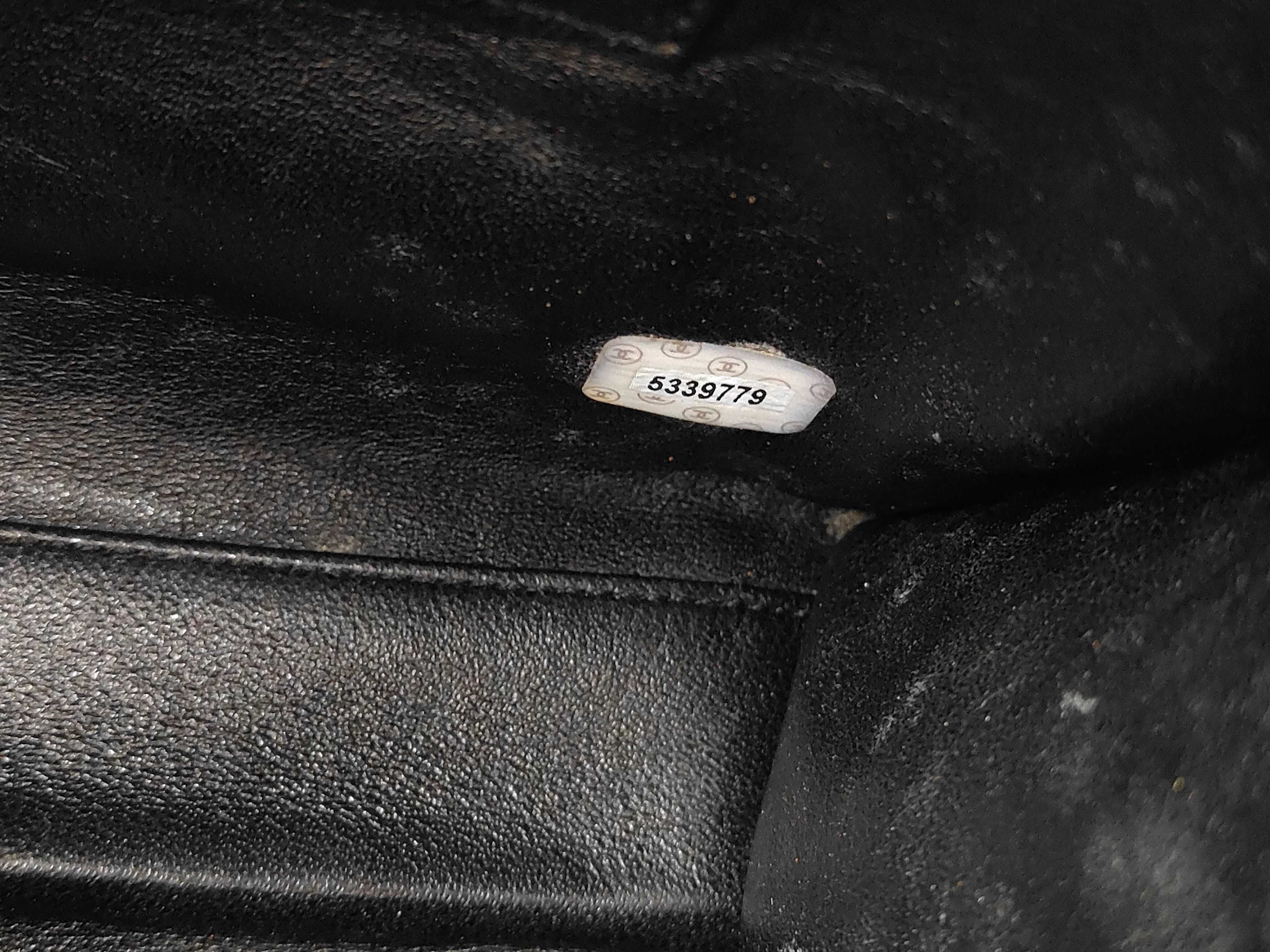Chain Coco Mark Turnlock Shoulder Bag — view 11