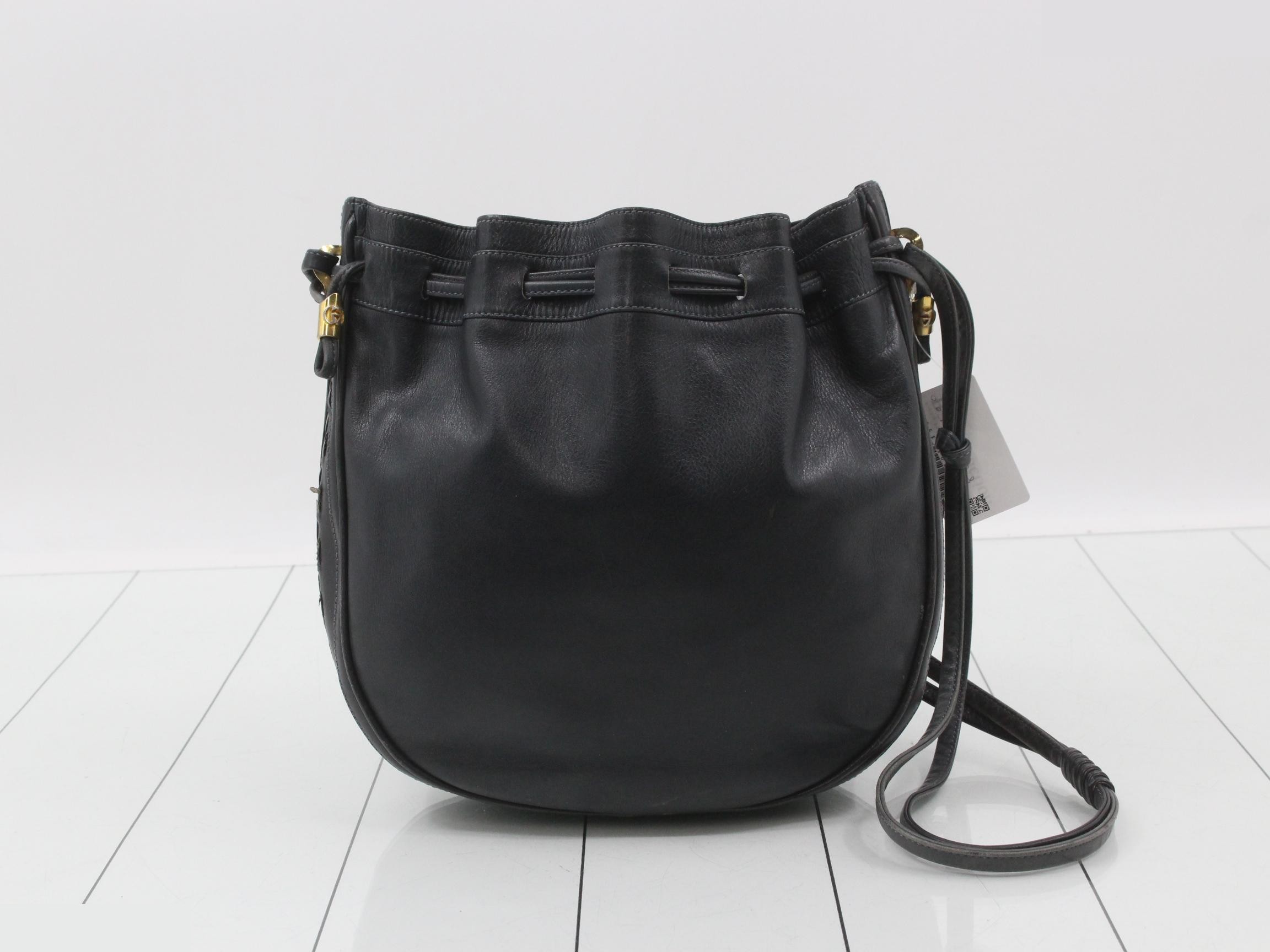 Vintage Gucci drawstring shoulder bag