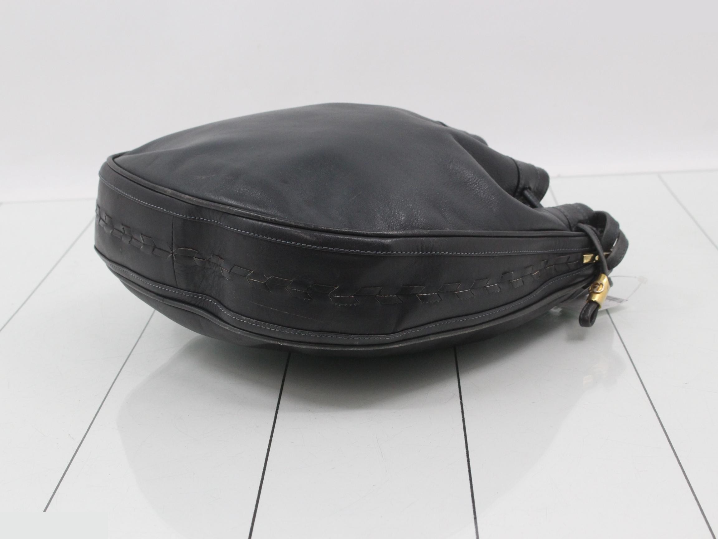 Vintage Gucci drawstring shoulder bag — view 6