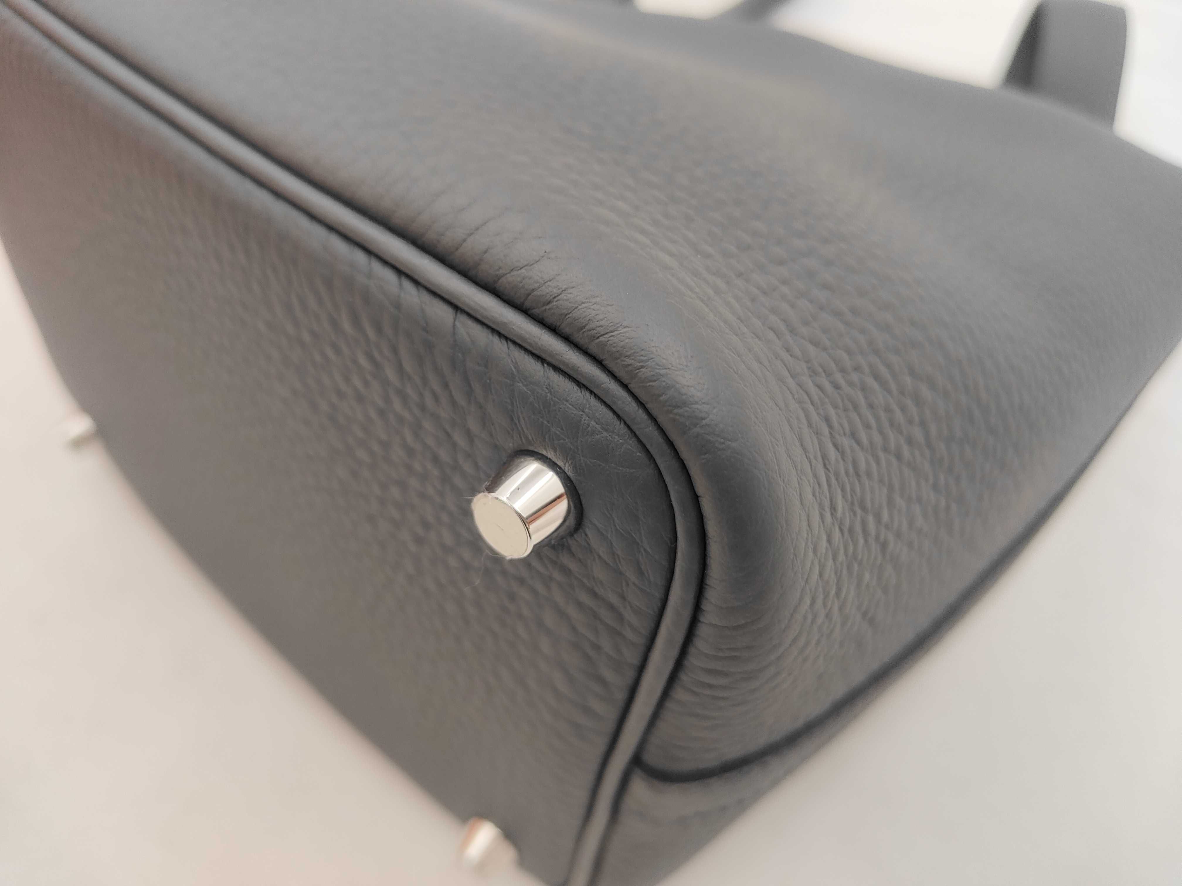Picotin Lock 18 PM Taurillon Clemence Gris Misty K-stamp handbag — view 6