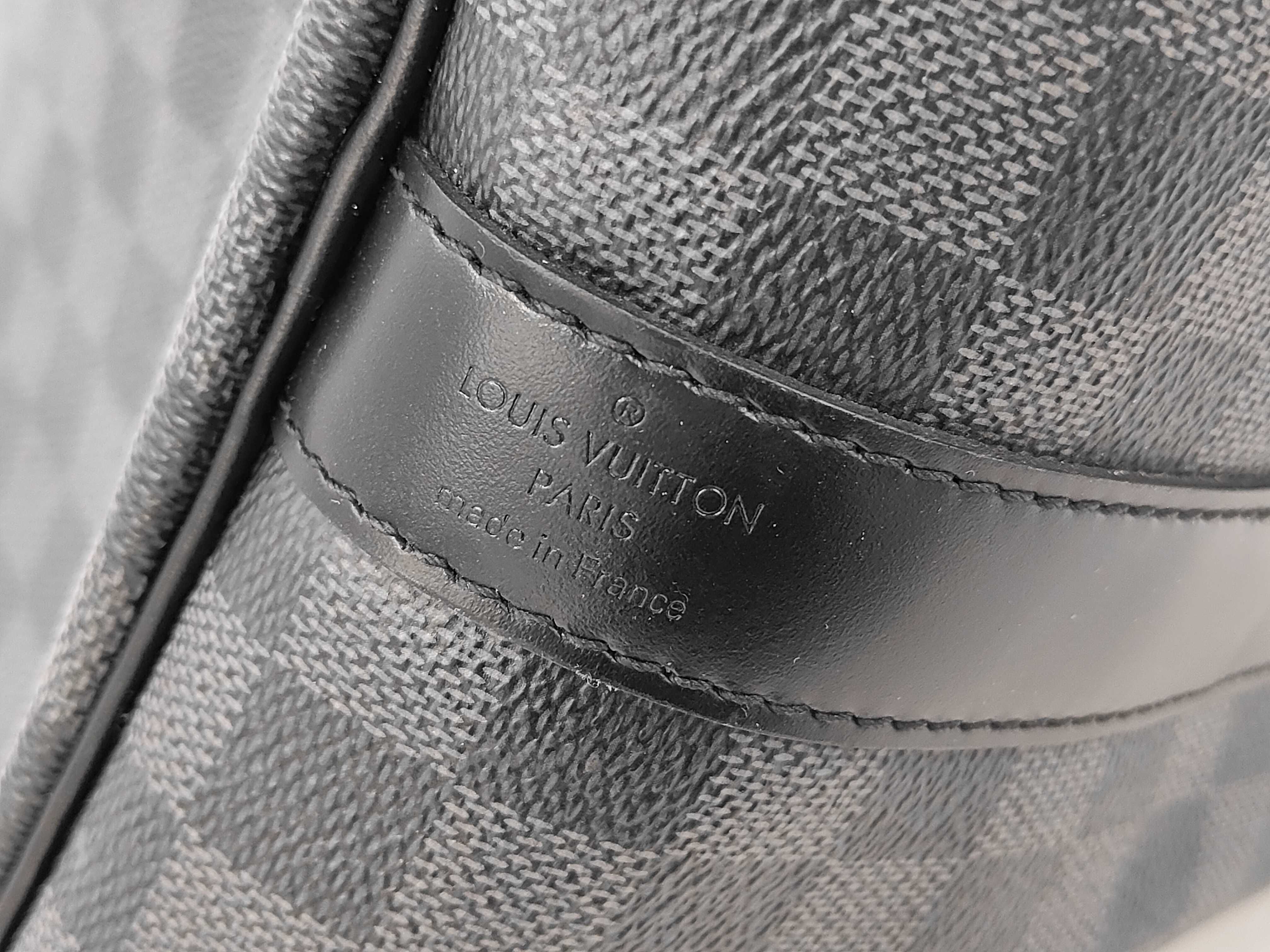 LV Keepall Bandoulière 55 Boston Bag — view 9