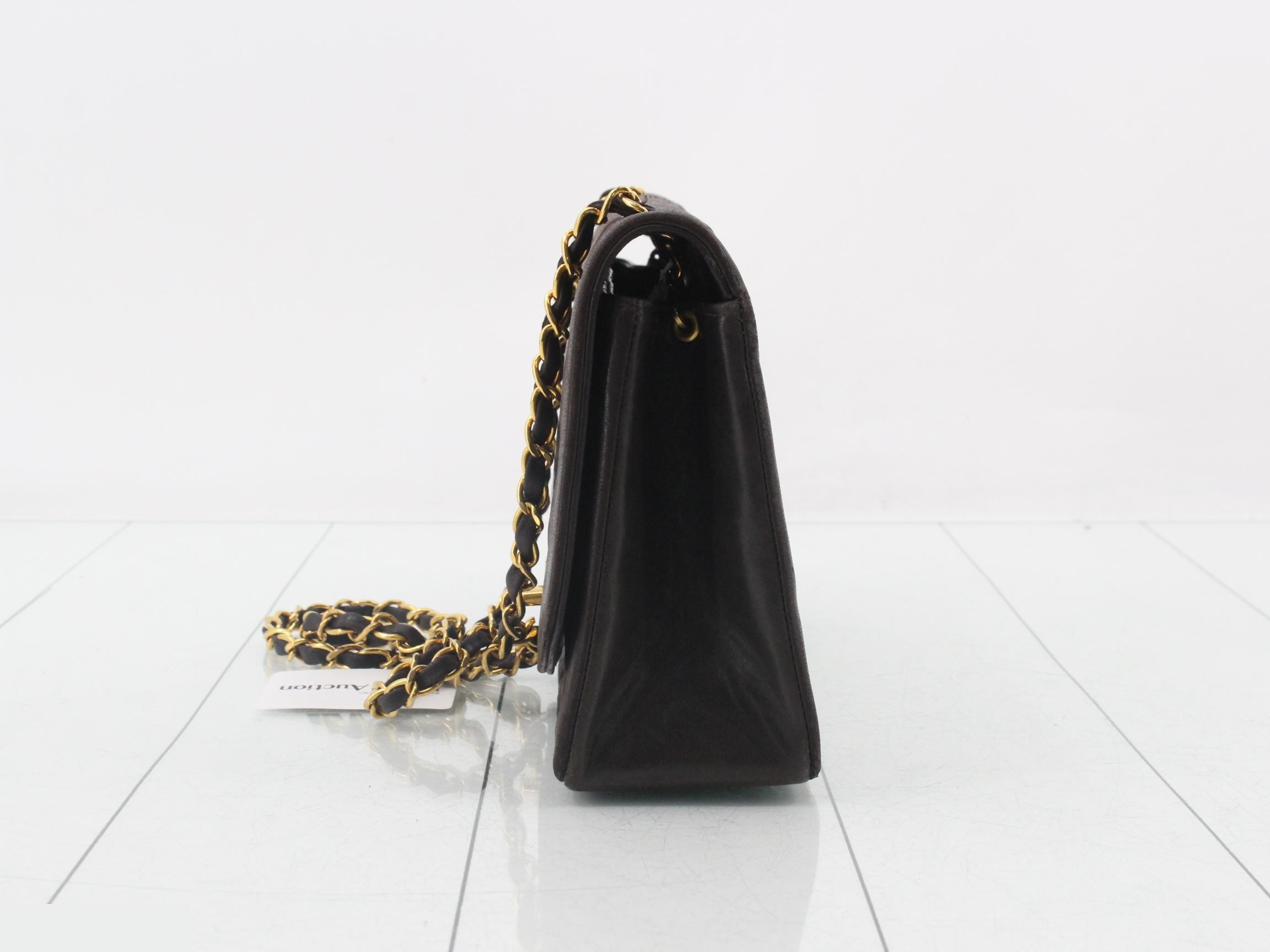 Shoulder bag, Matelassé, lambskin, Diana, model number 2. — view 3