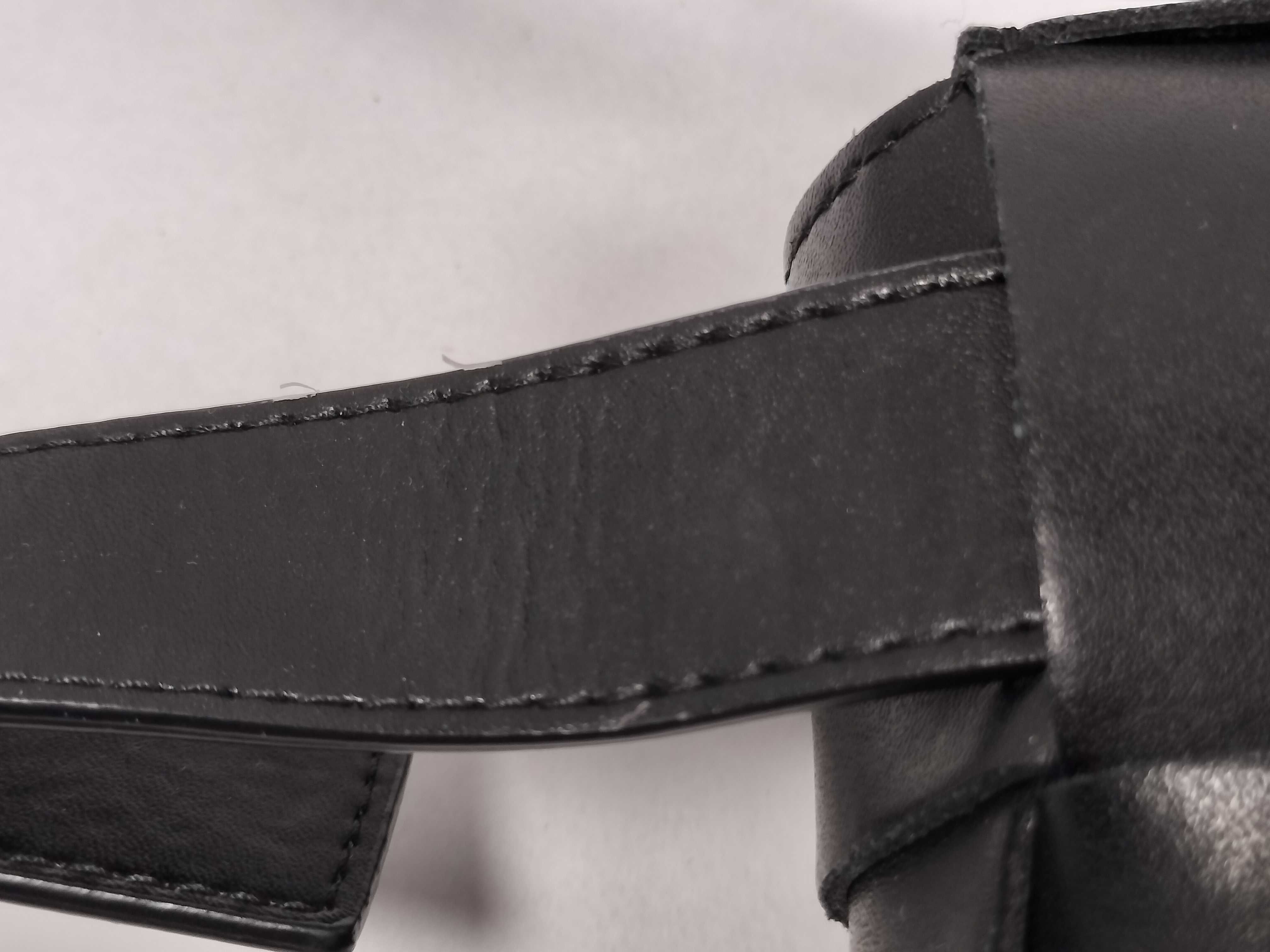 Maxi Intrecciato Cassette Leather Shoulder Bag, Black Waist Bag — view 5