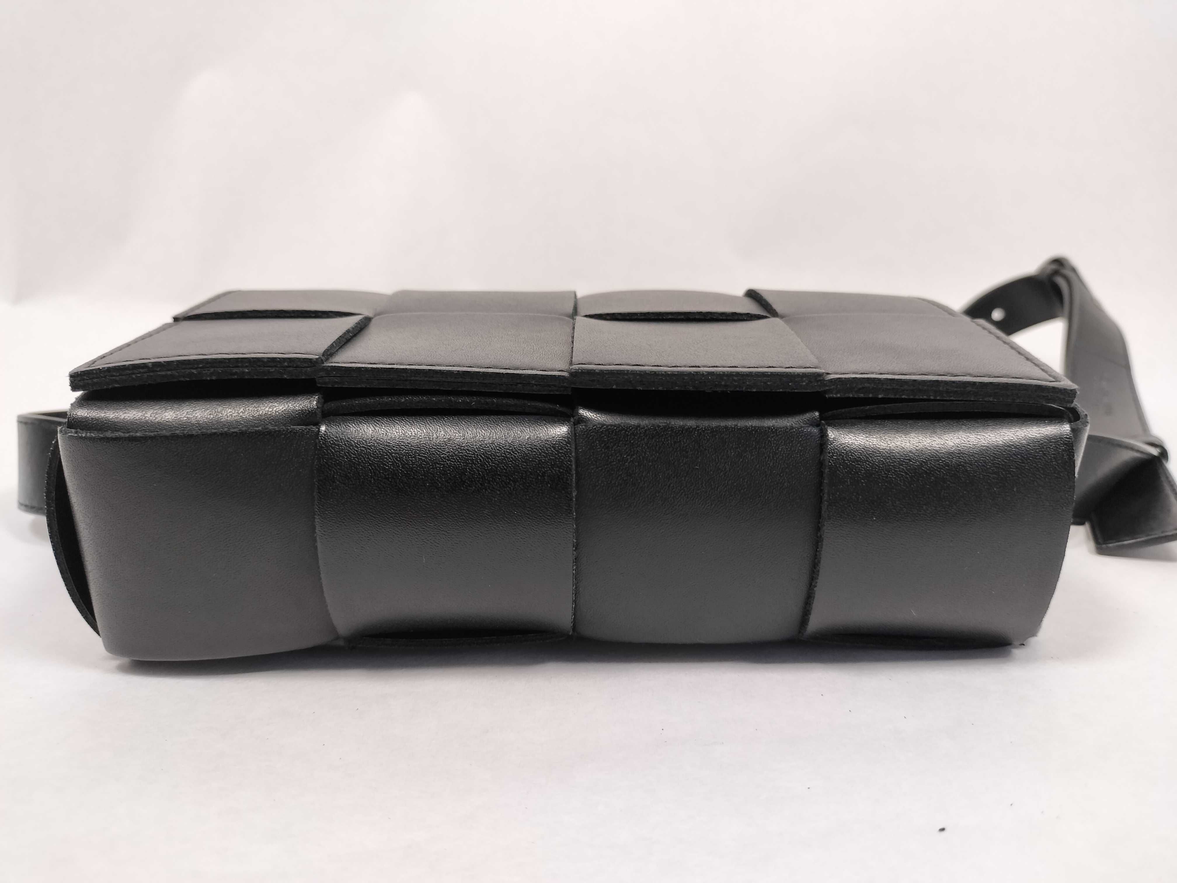 Maxi Intrecciato Cassette Leather Shoulder Bag, Black Waist Bag — view 7