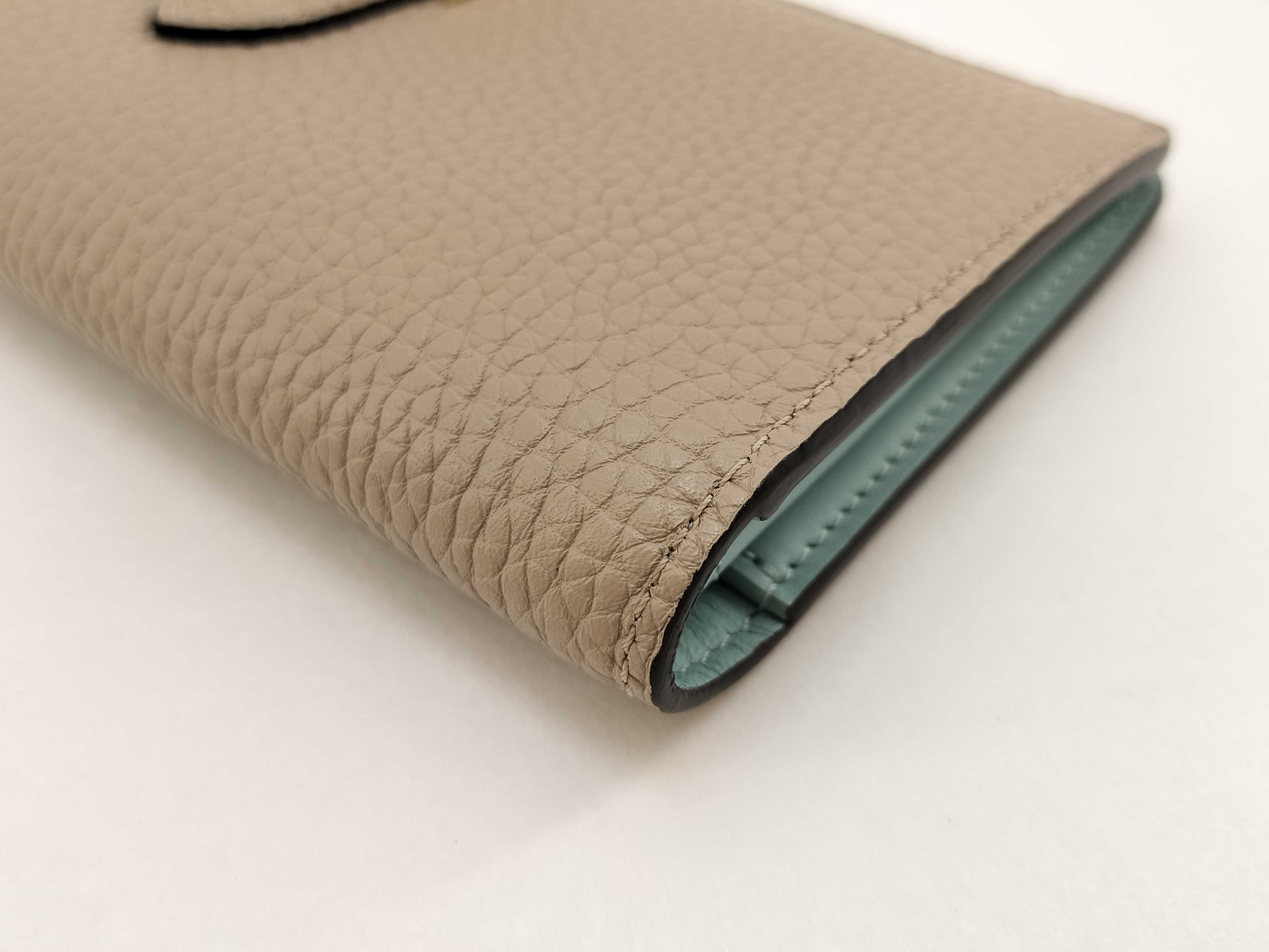 Taurillon Vertical Wallet Galet — view 4