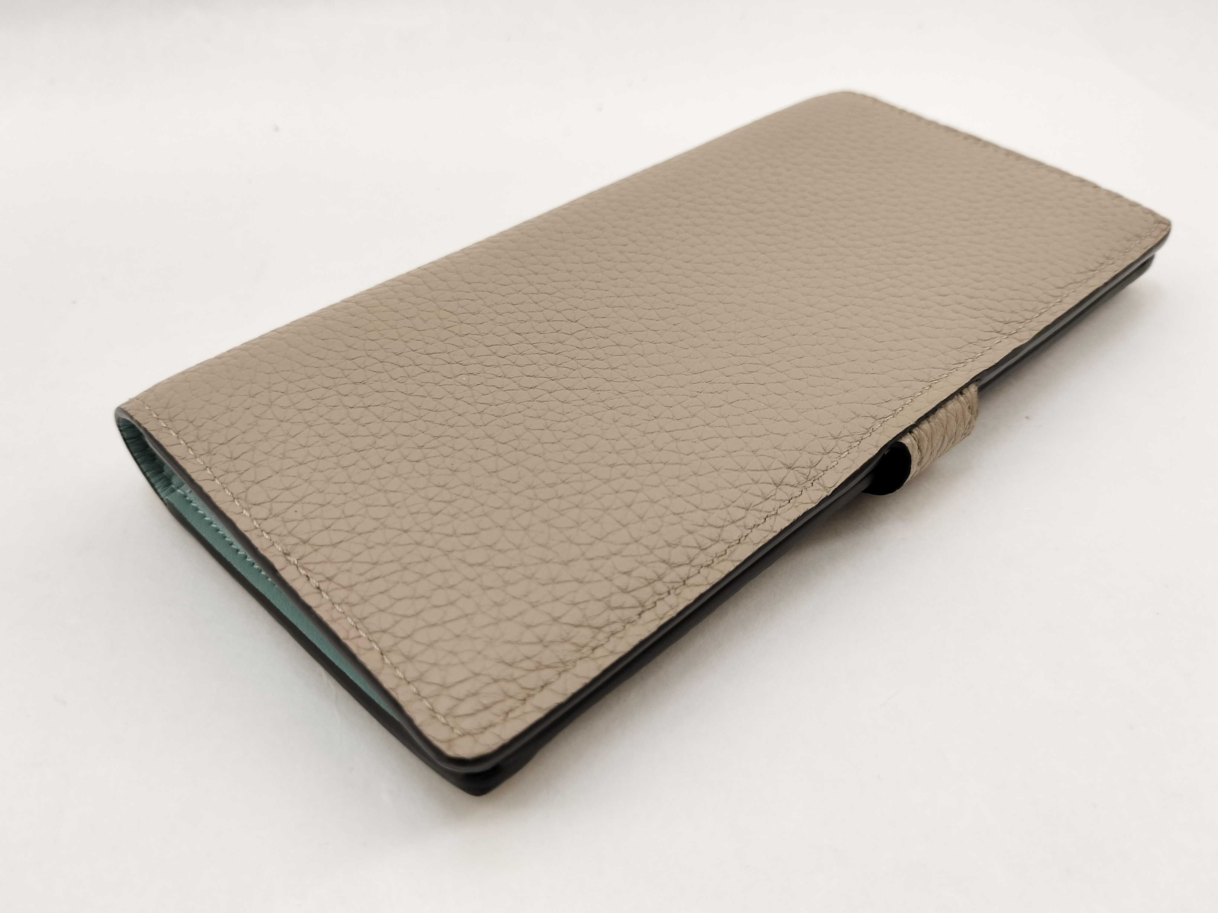 Taurillon Vertical Wallet Galet — view 7