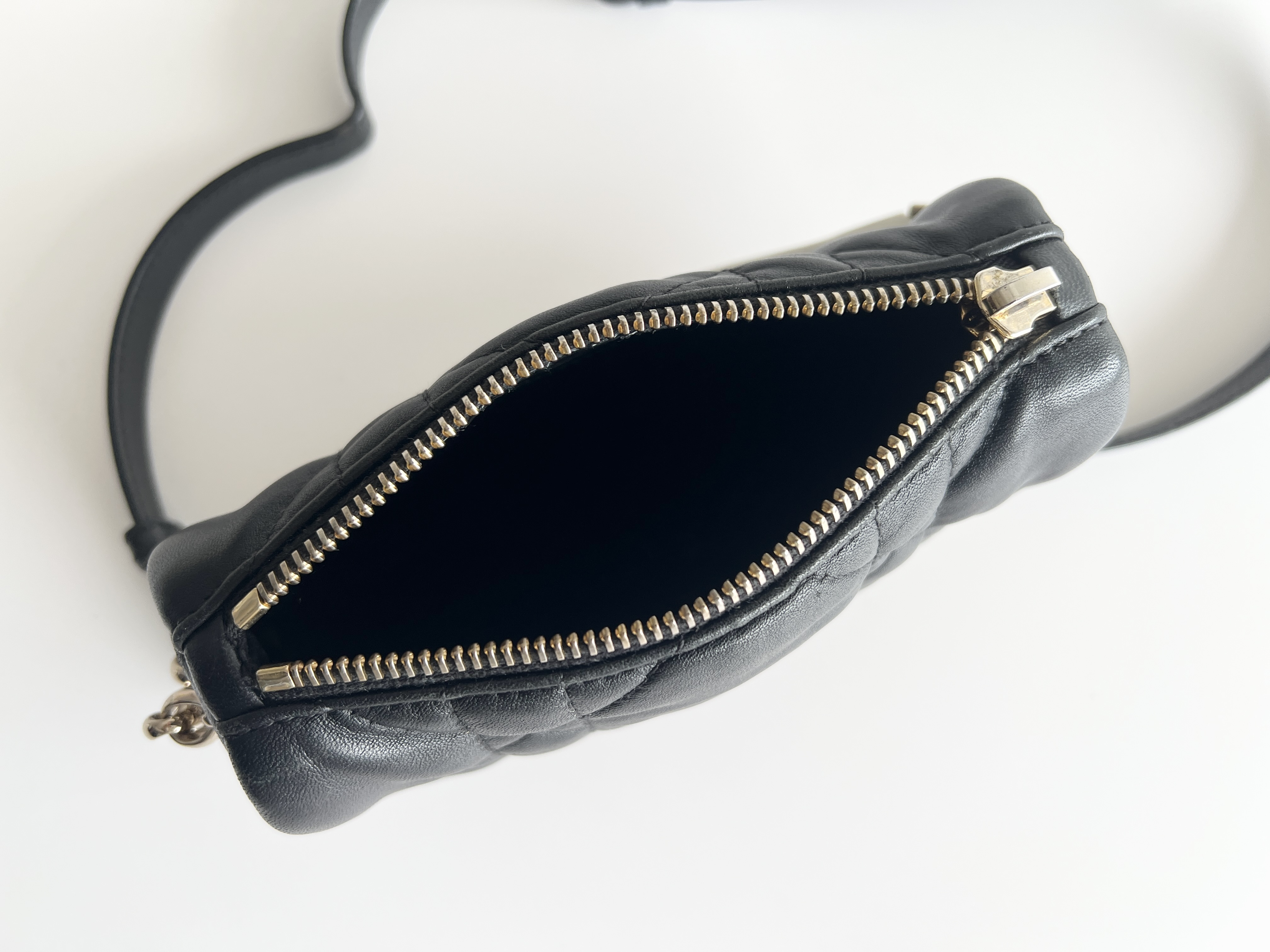 Vibe Cannage Leather Chain 2-way Handbag Shoulder Bag — view 5