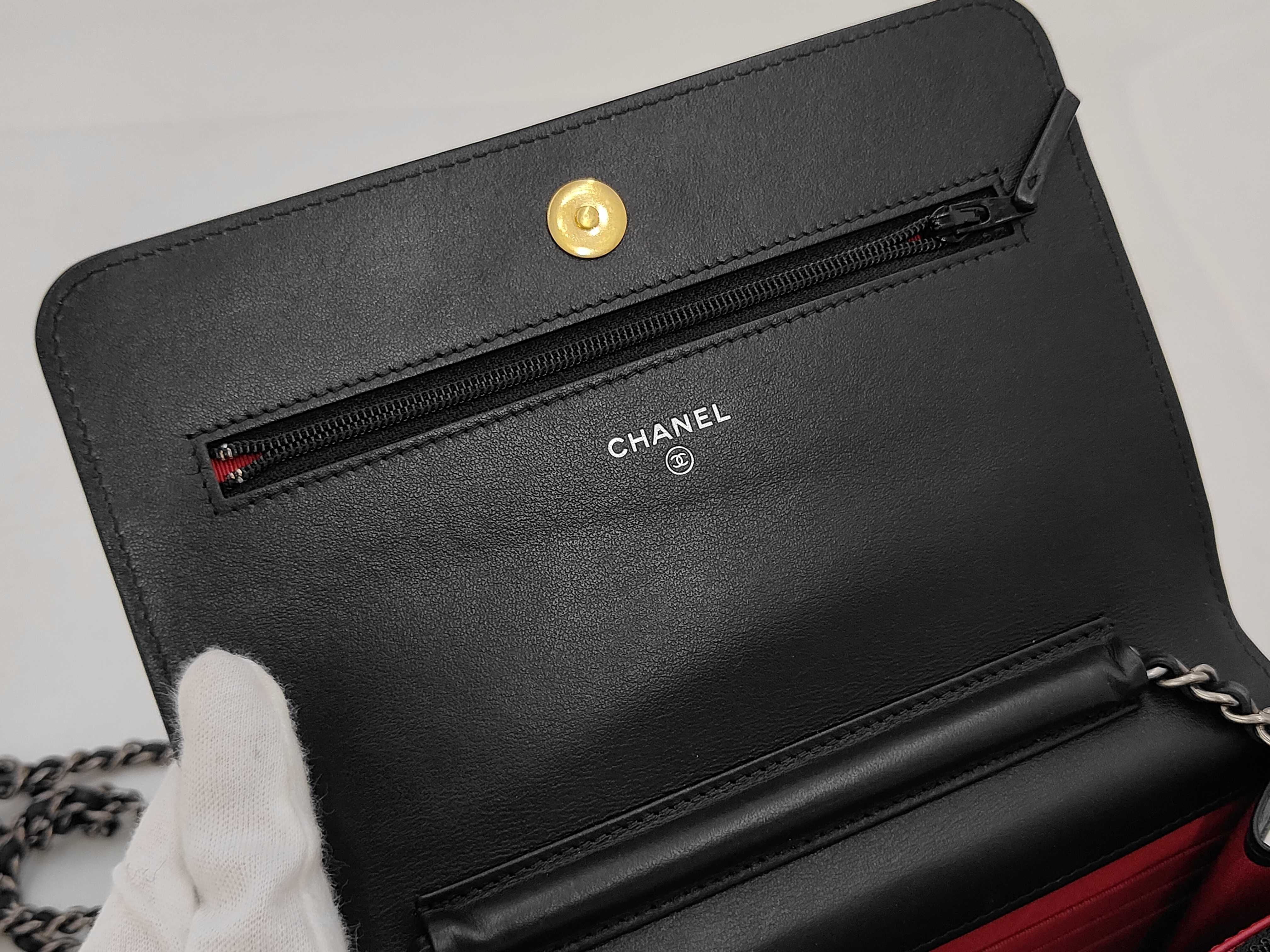 WOC Chain Shoulder Bag — view 11