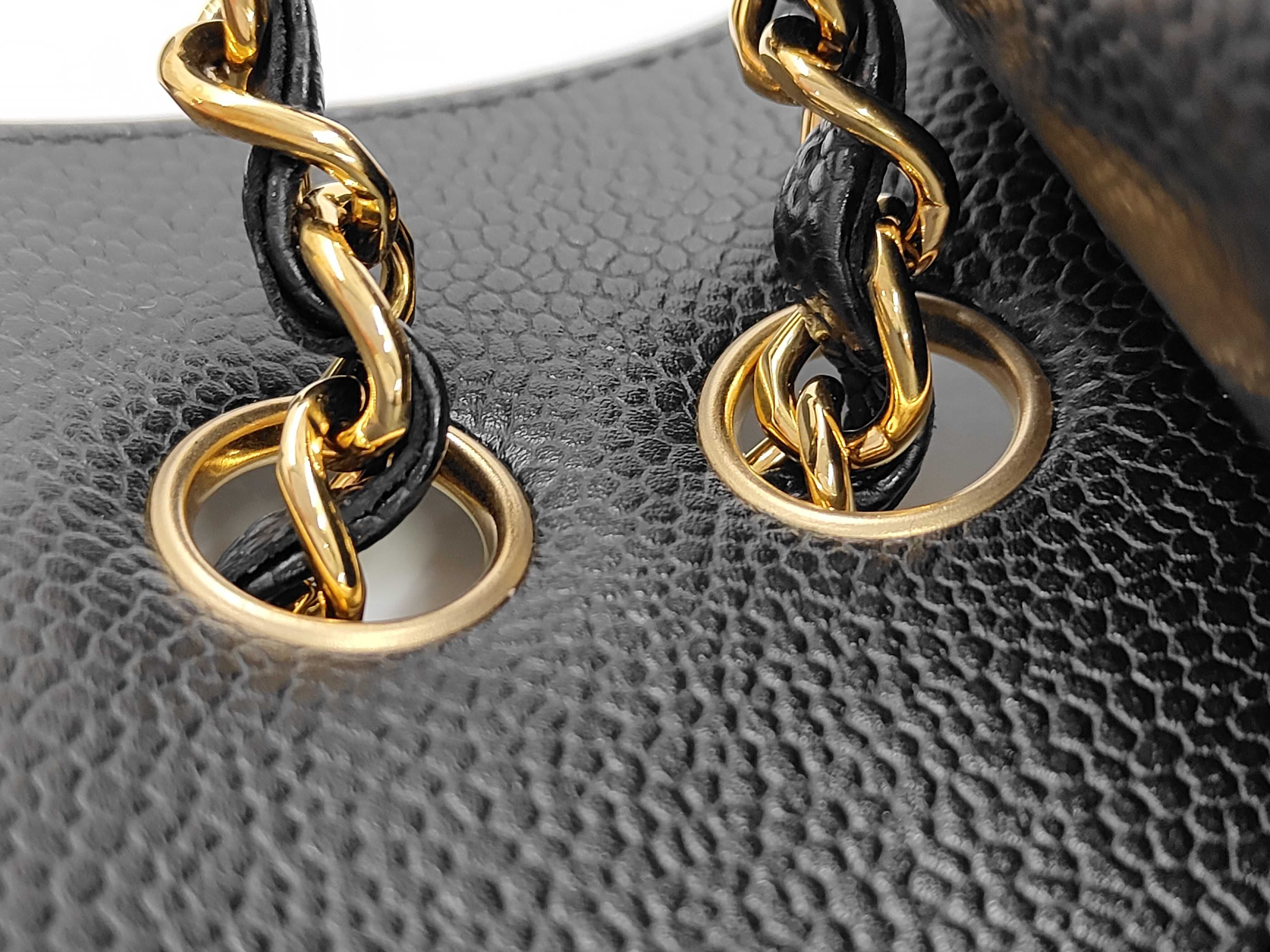 Matelassé 25 Double Flap Chain Shoulder Bag, Caviar Leather, Black with Gold Hardware, AA79J797 (Shoulder Bag) — view 7