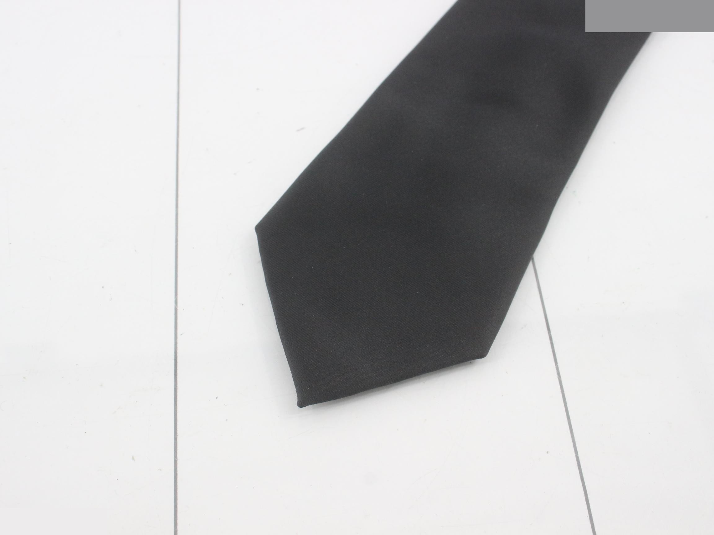 Other lines: Small items, accessories, ties — view 3