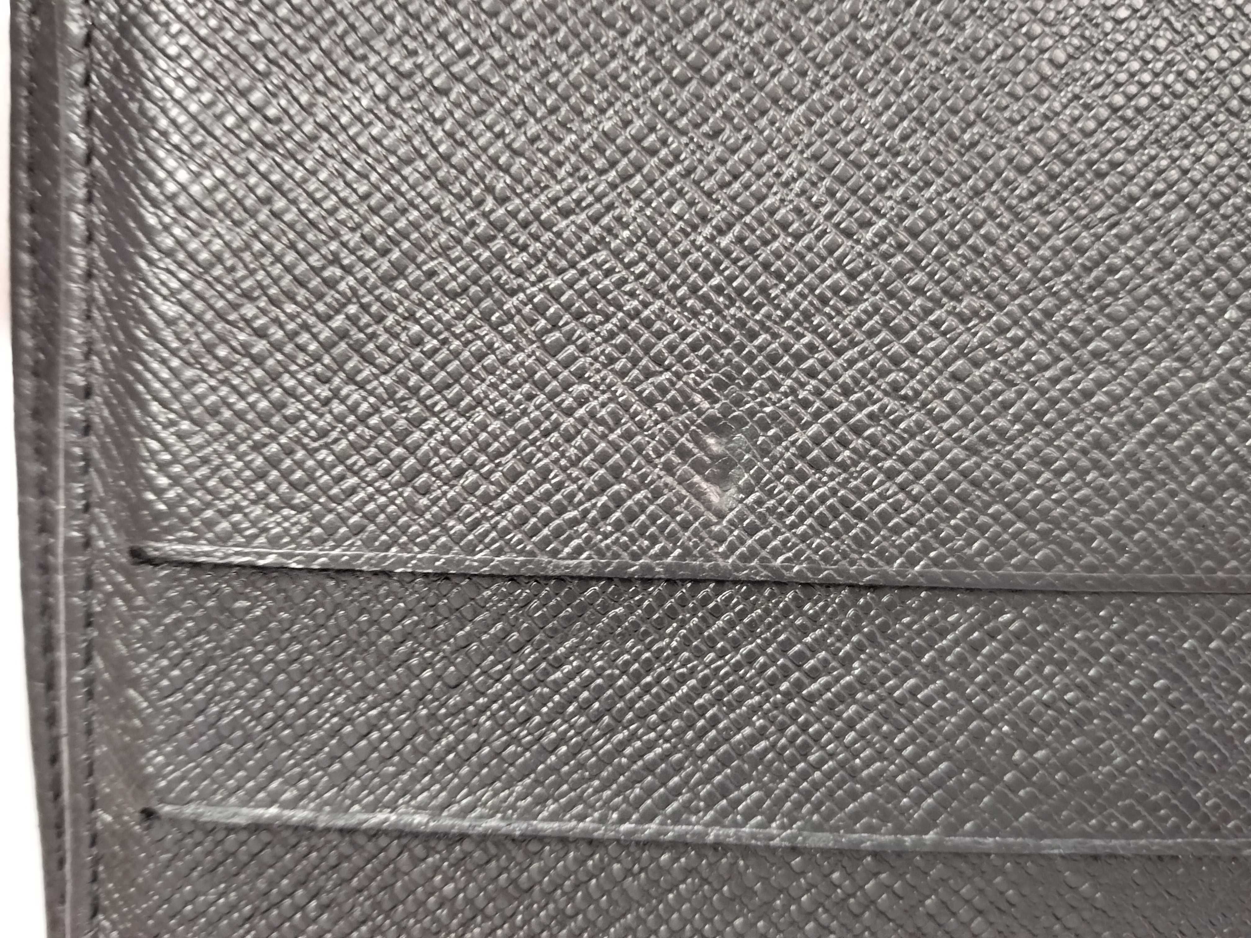 Epi Leather Bi-fold Wallet, Black, Serial Number — view 14