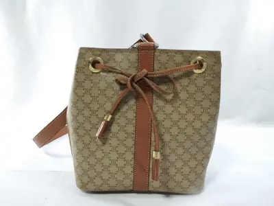 drawstring shoulder bag
