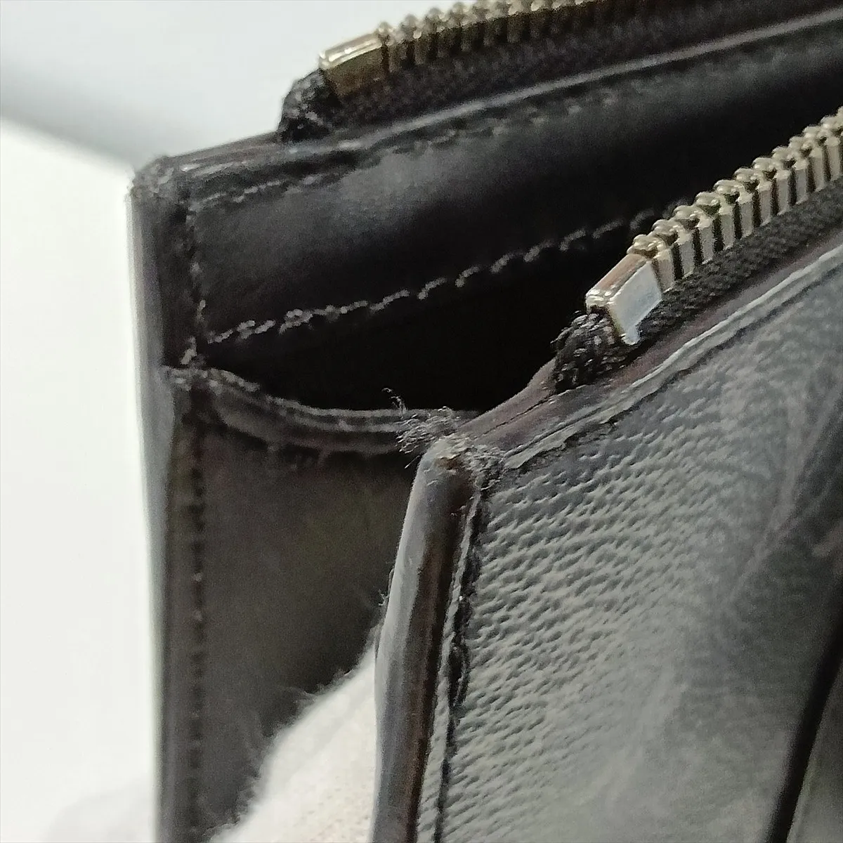 Monogram Eclipse Sac Plat Cross M46098 Black (RFID detected) — view 10