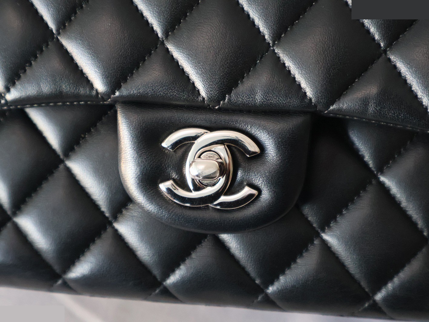 Matelassé 25 Lambskin Double Flap Double Chain Shoulder Bag, Black — view 8