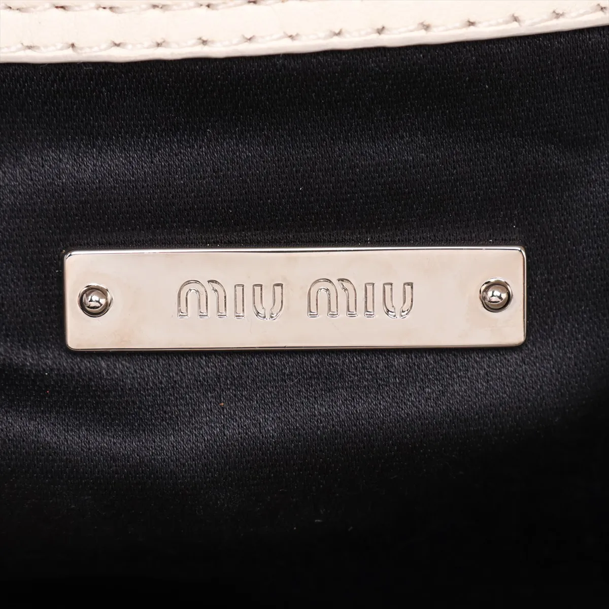 Matelassé Leather Shoulder Bag, White — view 8