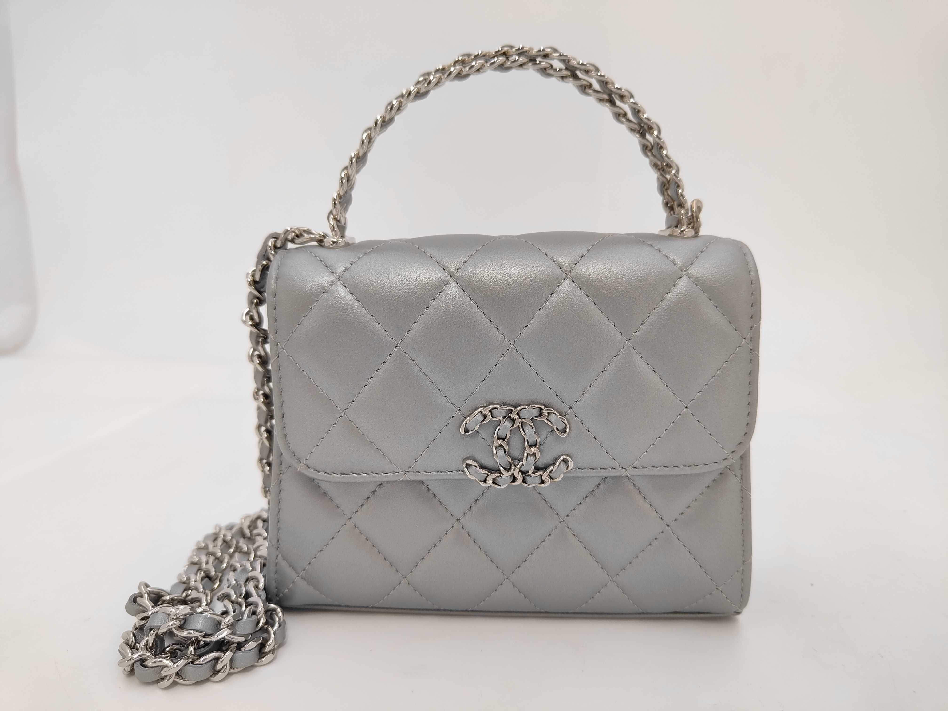 19 Chain Shoulder Bag, 2-way, Silver, Random Seal, Inner Protective Seal Included, Shoulder Bag