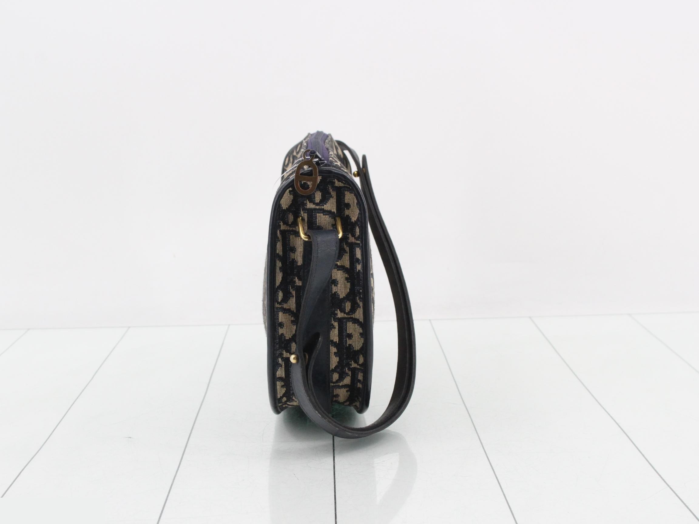 Trotter (bag) - Shoulder bag — view 4