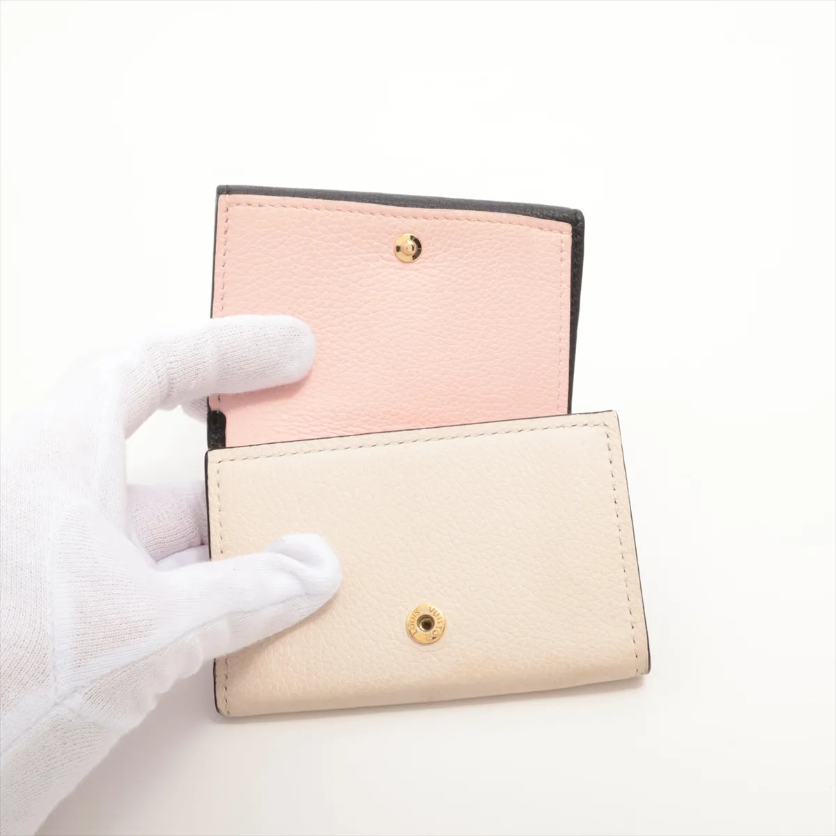 LV logo Portefeuille Lock Mini M80984 Black x Ivory Compact Wallet with Initials, RFID Compatible — view 4