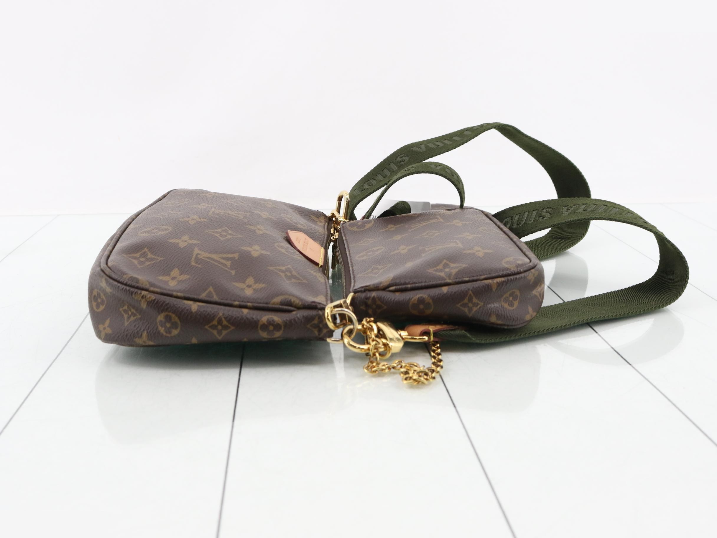 Multi Pochette Acse Soir Monogram Chain Handbag Shoulder Bag — view 3