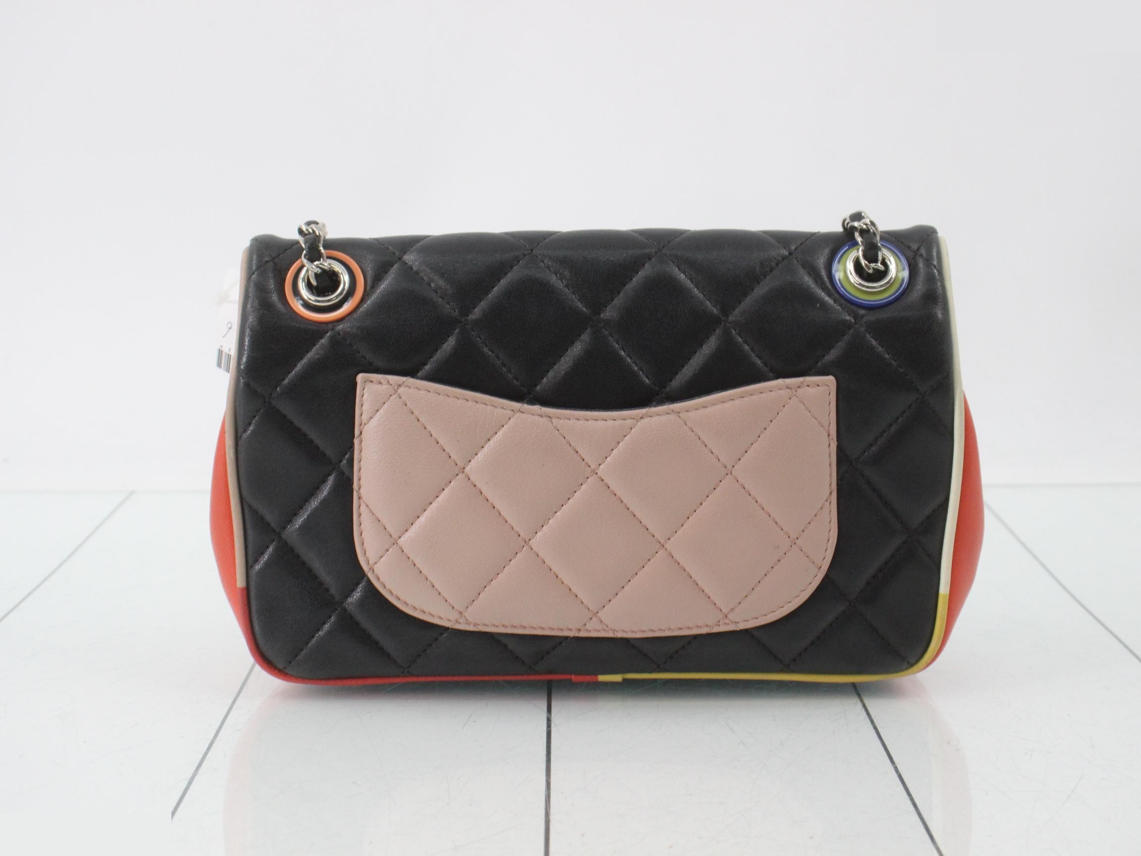 Matelassé (bag) - Shoulder bag — view 2