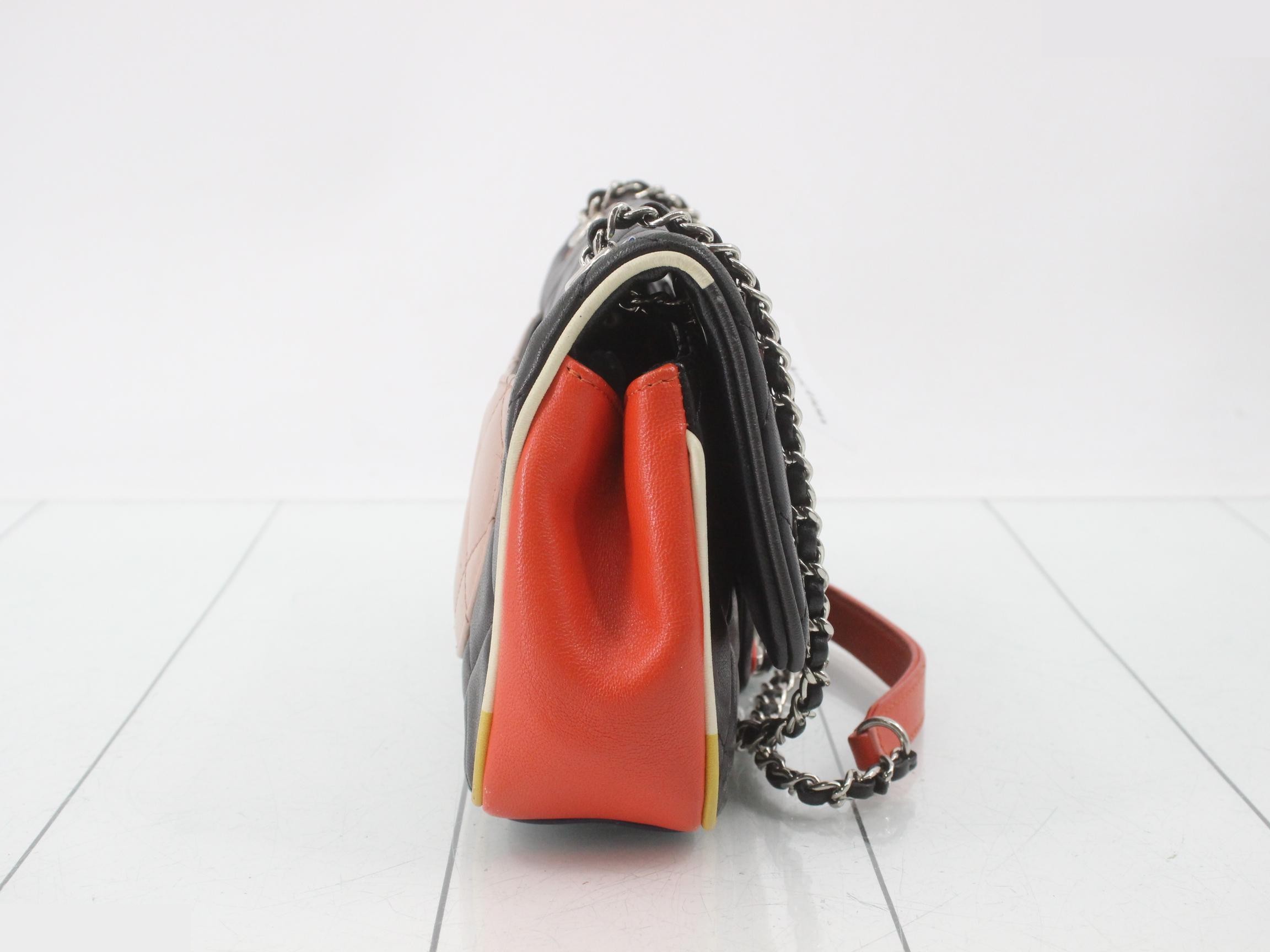 Matelassé (bag) - Shoulder bag — view 4