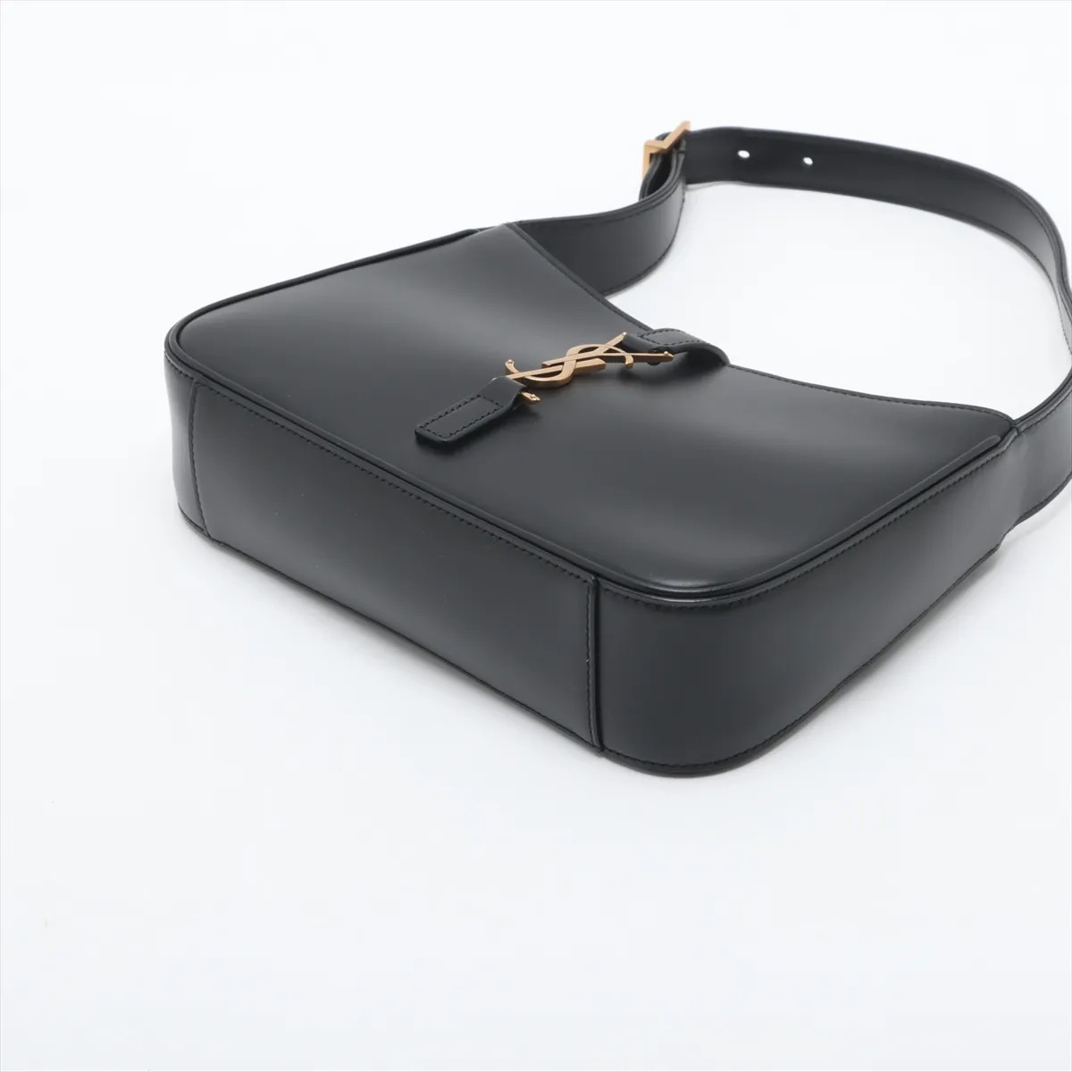 Le Saint Cassette Leather Shoulder Bag Black 657228 — view 3