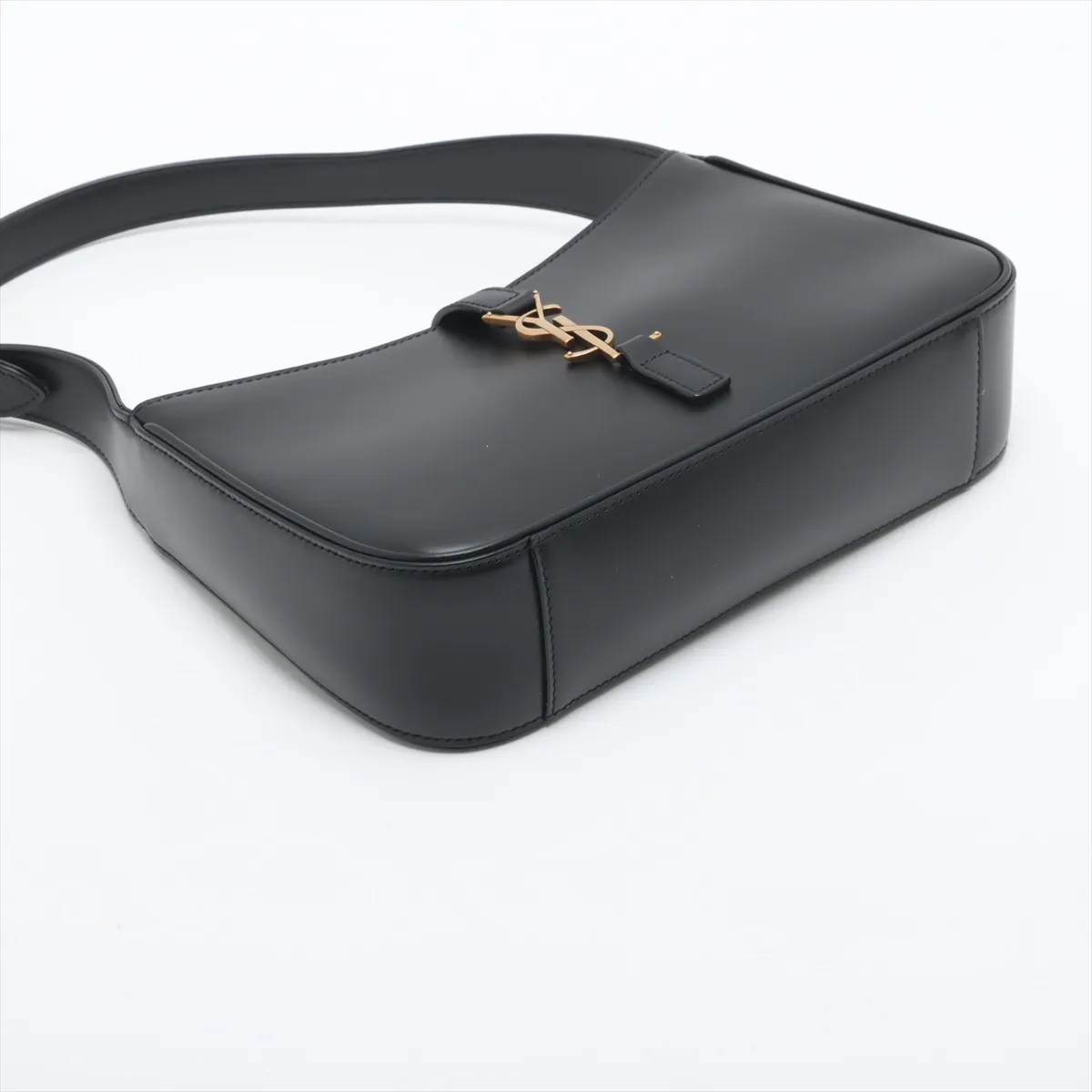 Le Saint Cassette Leather Shoulder Bag Black 657228 — view 4