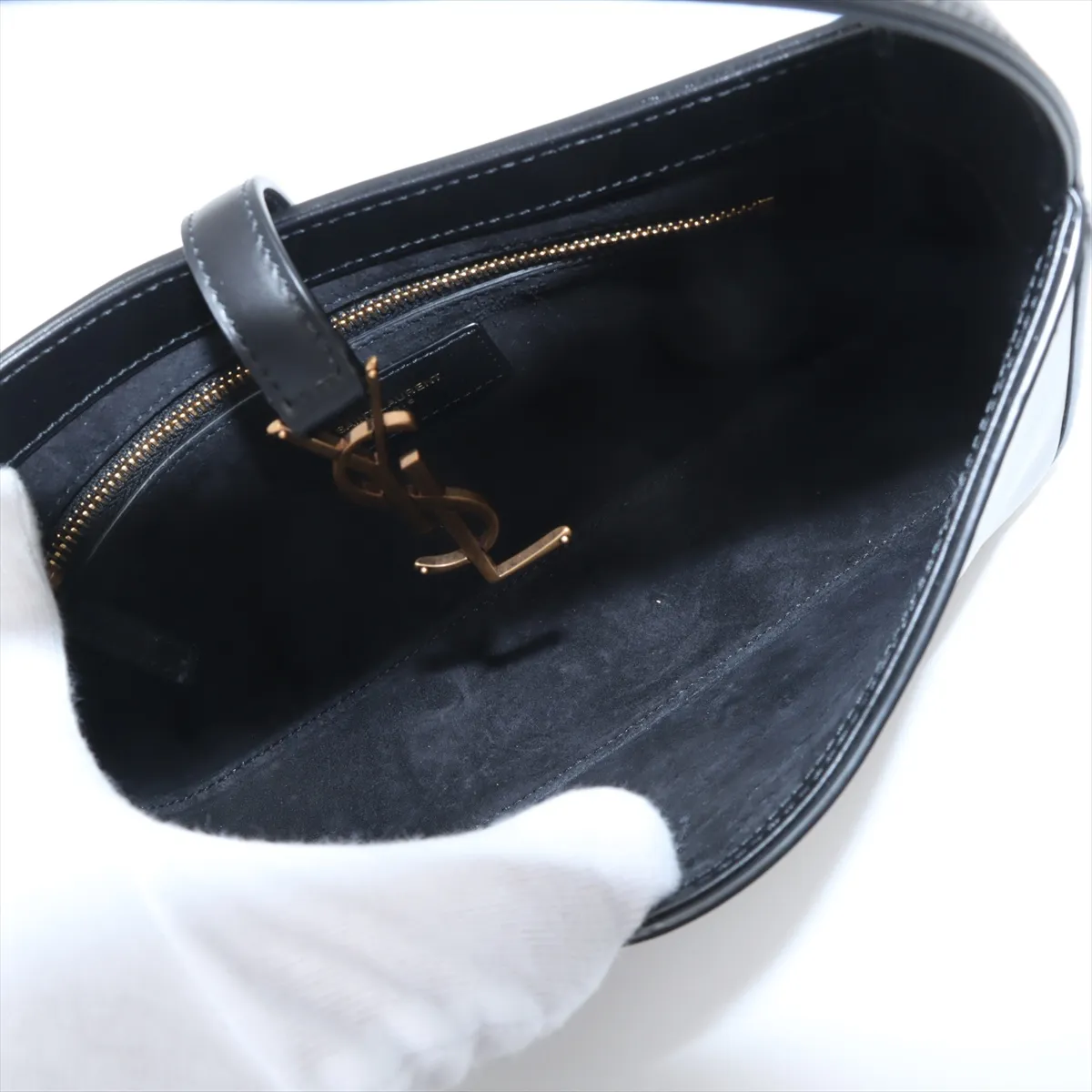 Le Saint Cassette Leather Shoulder Bag Black 657228 — view 7
