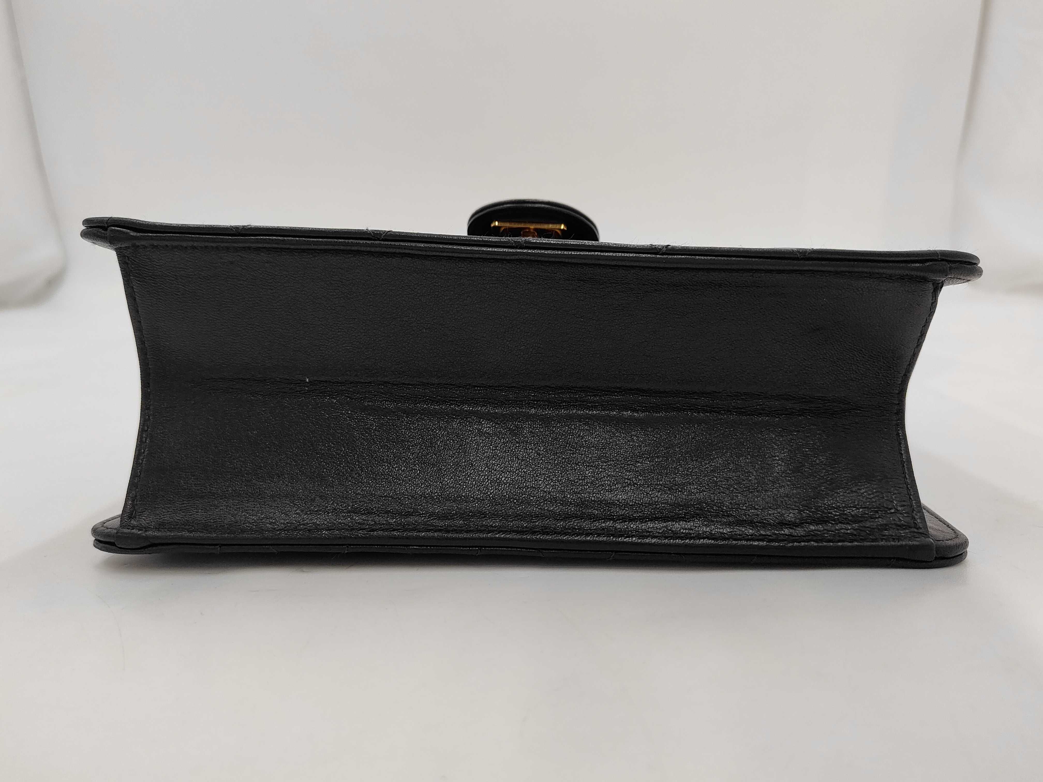 Matelassé Coco Mark Push-Lock Lambskin Chain Shoulder Bag — view 3