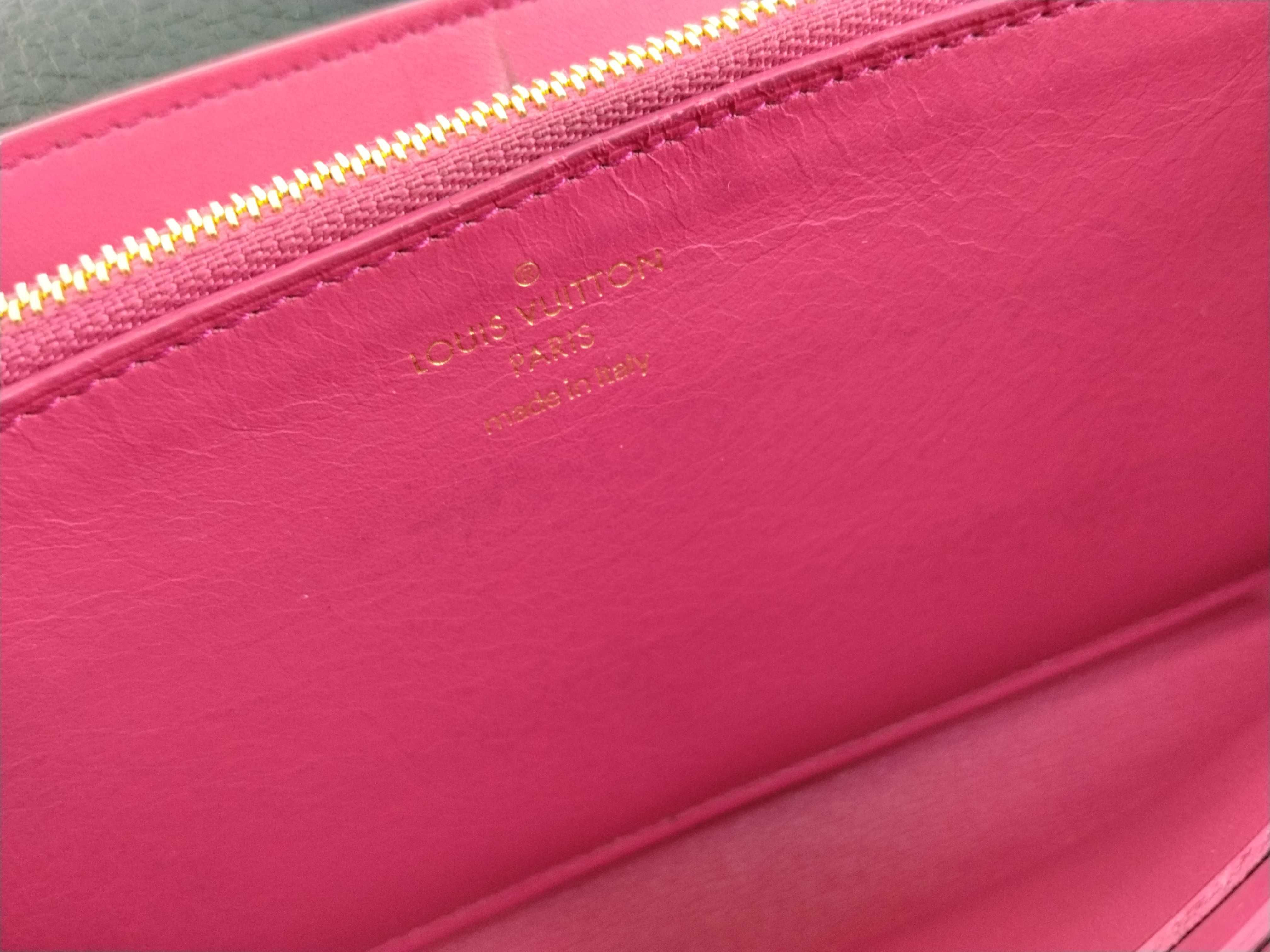 Essential Portefeuille Capucines Black x Pink M61248 NZ4158 Wallet — view 14