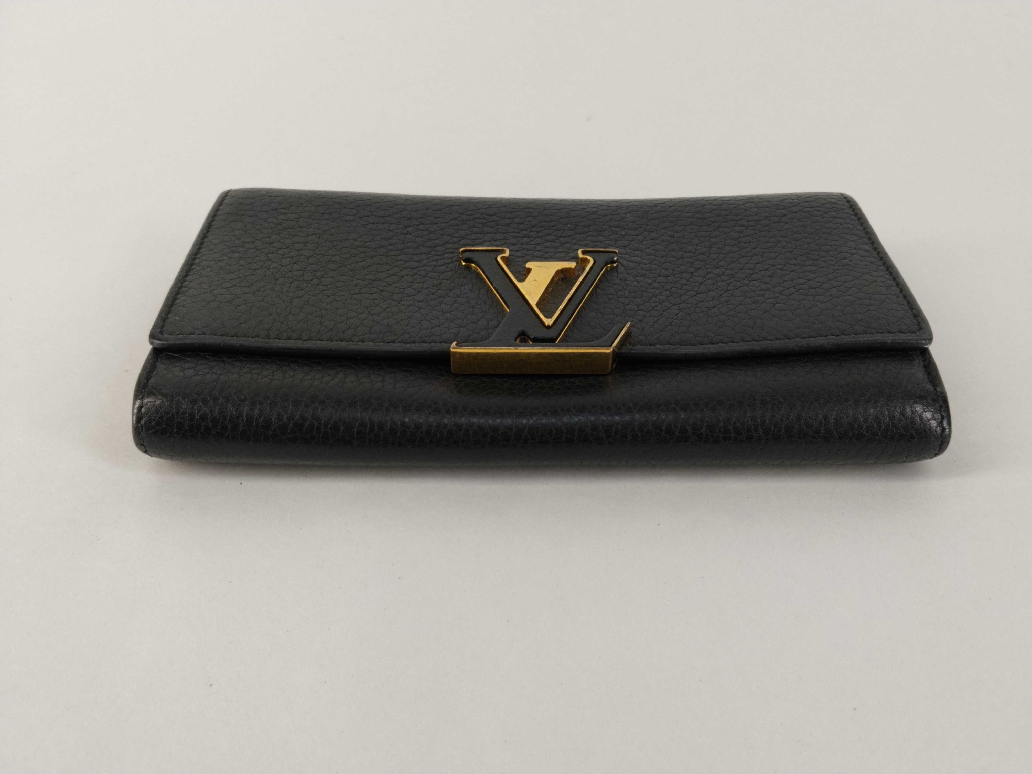 Essential Portefeuille Capucines Black x Pink M61248 NZ4158 Wallet — view 7