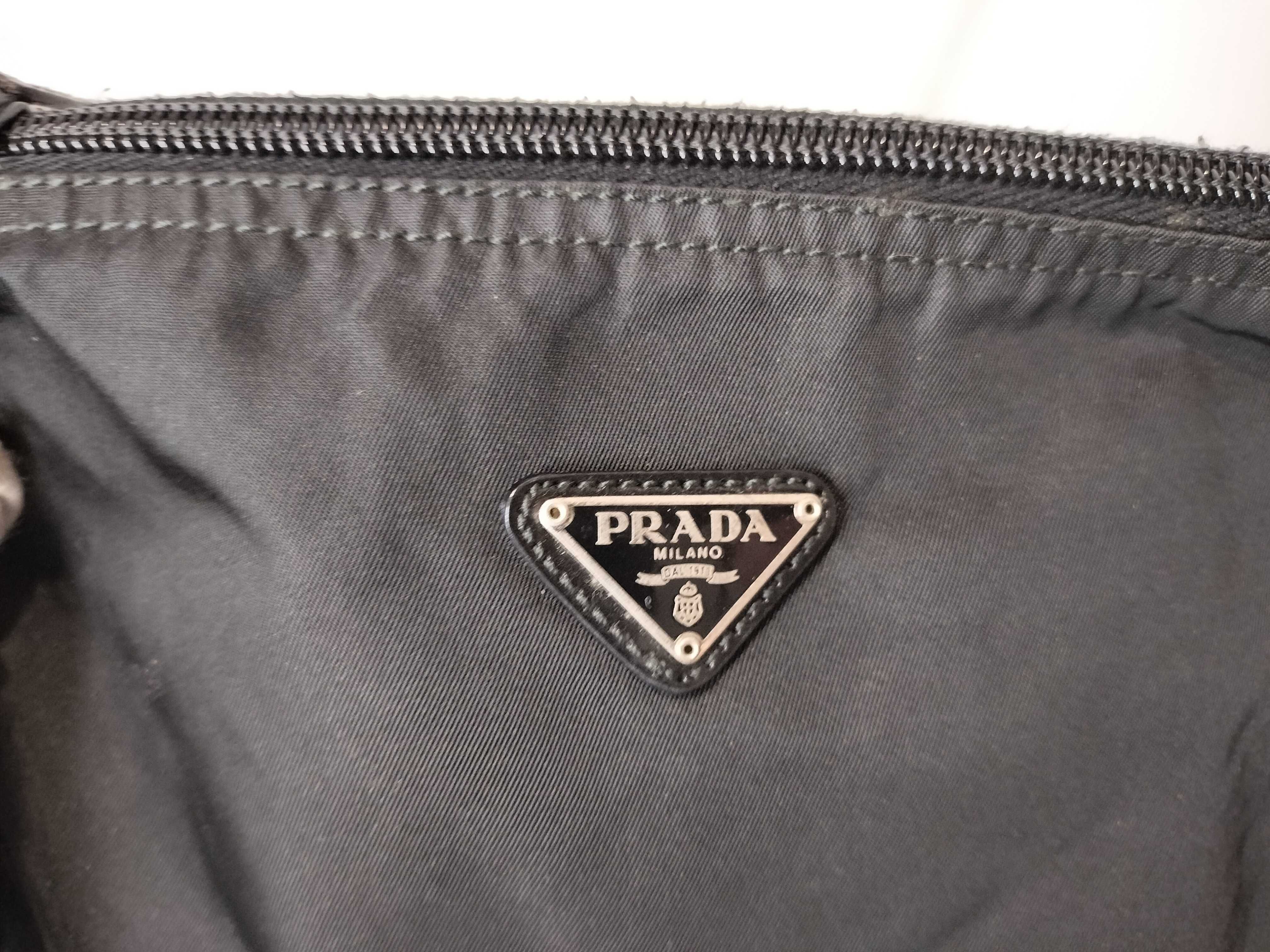 nylon pouch with triangular logo. — view 6