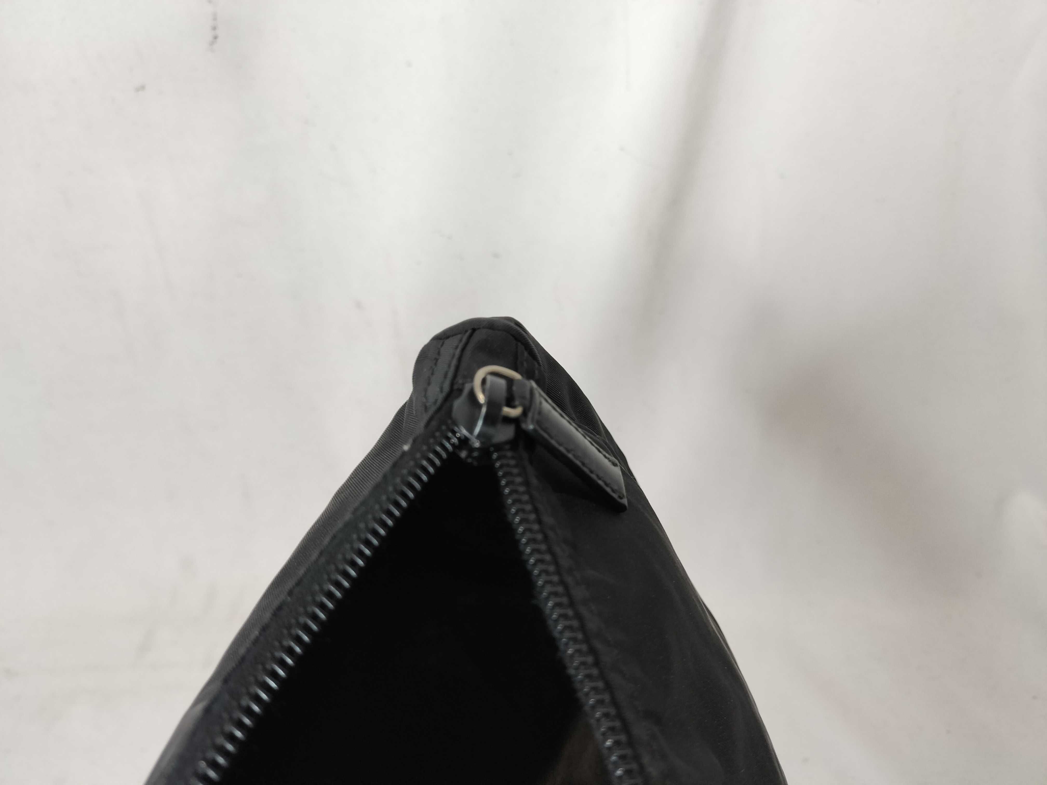 nylon pouch with triangular logo. — view 10