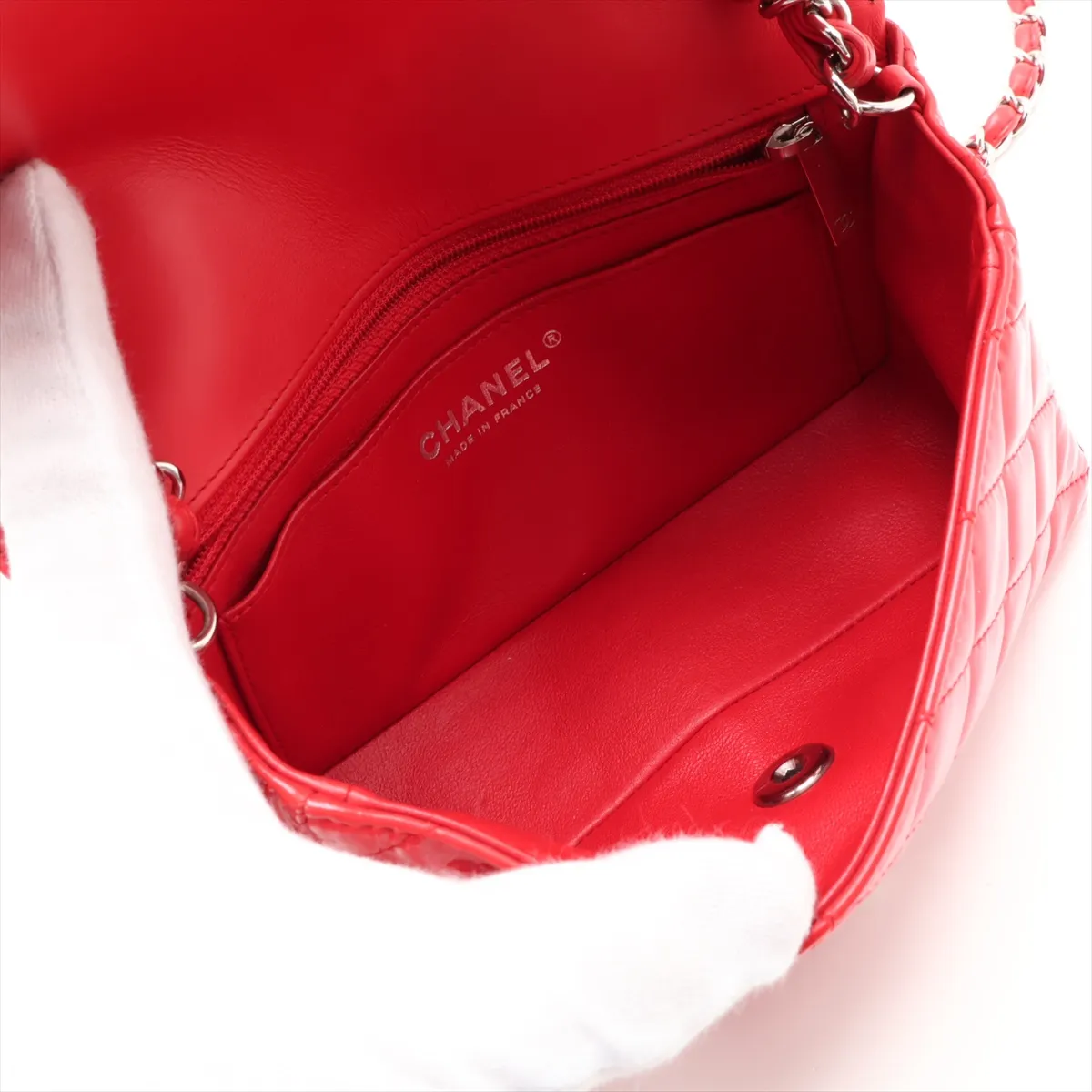 Mini Matelassé 20 Patent Leather Single Flap Single Chain Bag, Black x Red, Silver Hardware, 29195676, Serial Number 29-series, A69900 — view 6