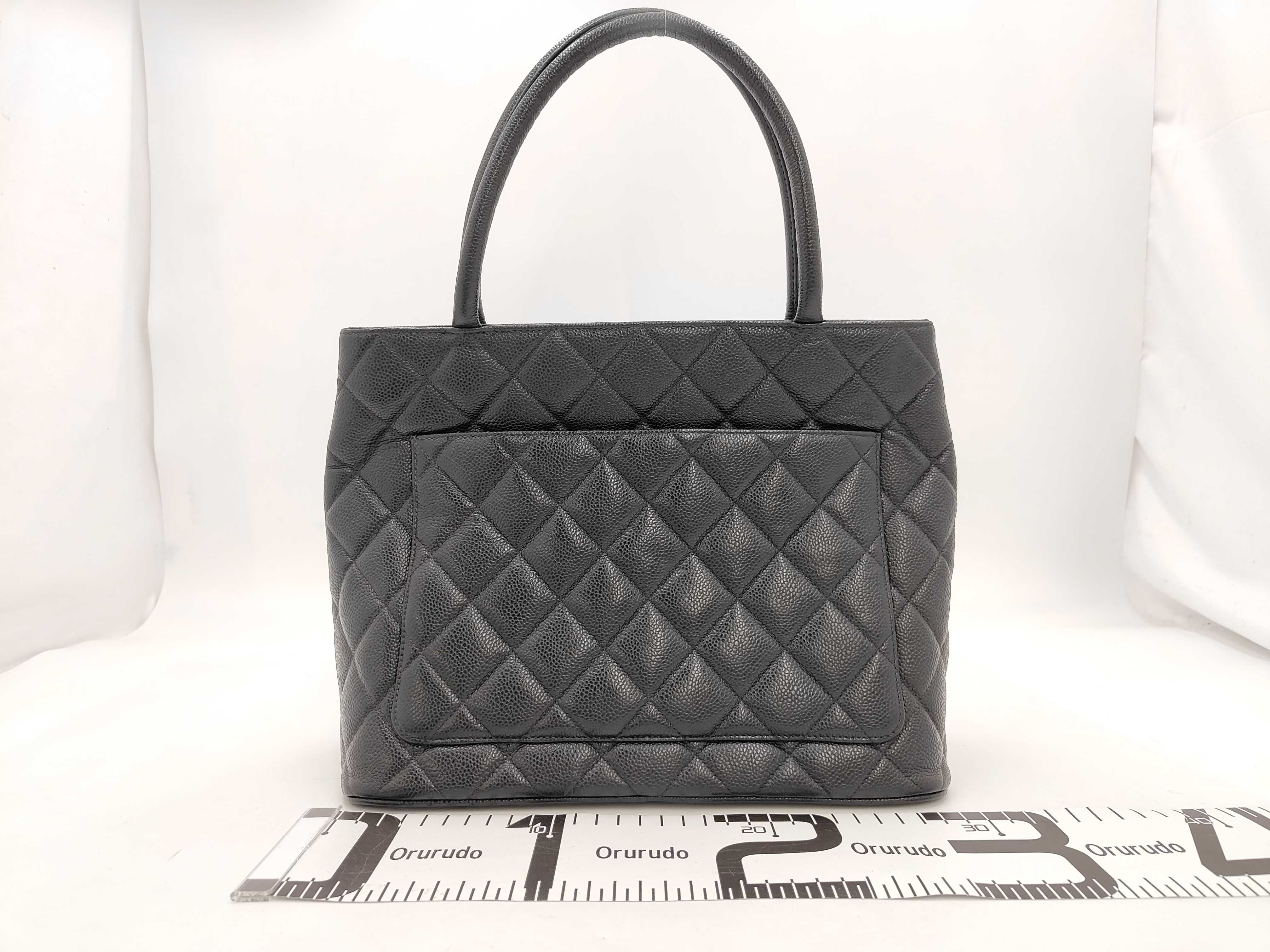 Reissue Tote Bag, Caviar Leather, Black — view 2