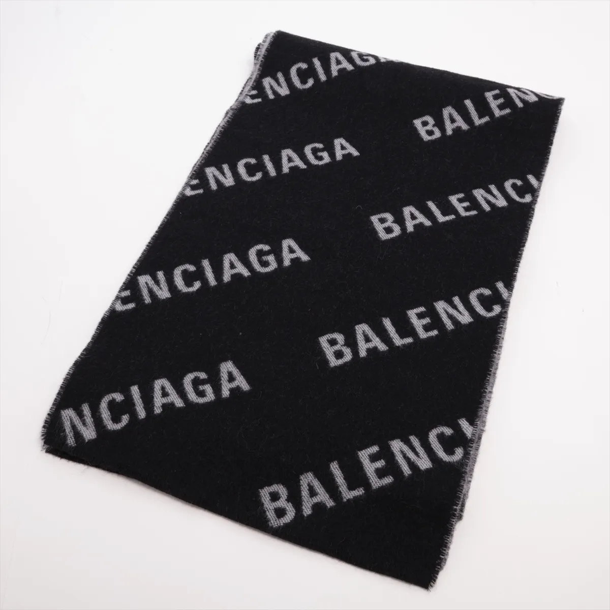all-over wool scarf, black.