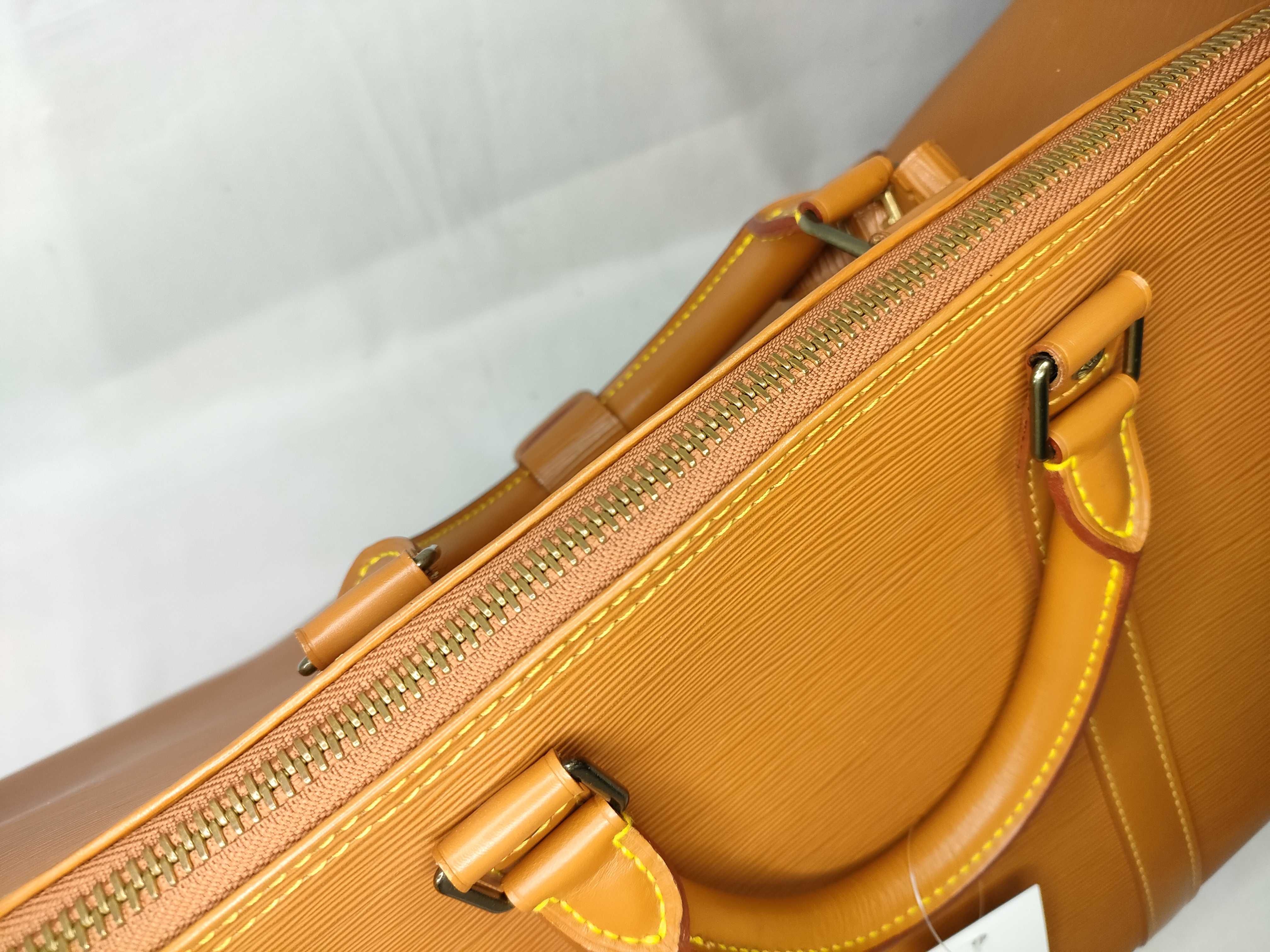 Epi Keepall 60 Boston Bag — view 8