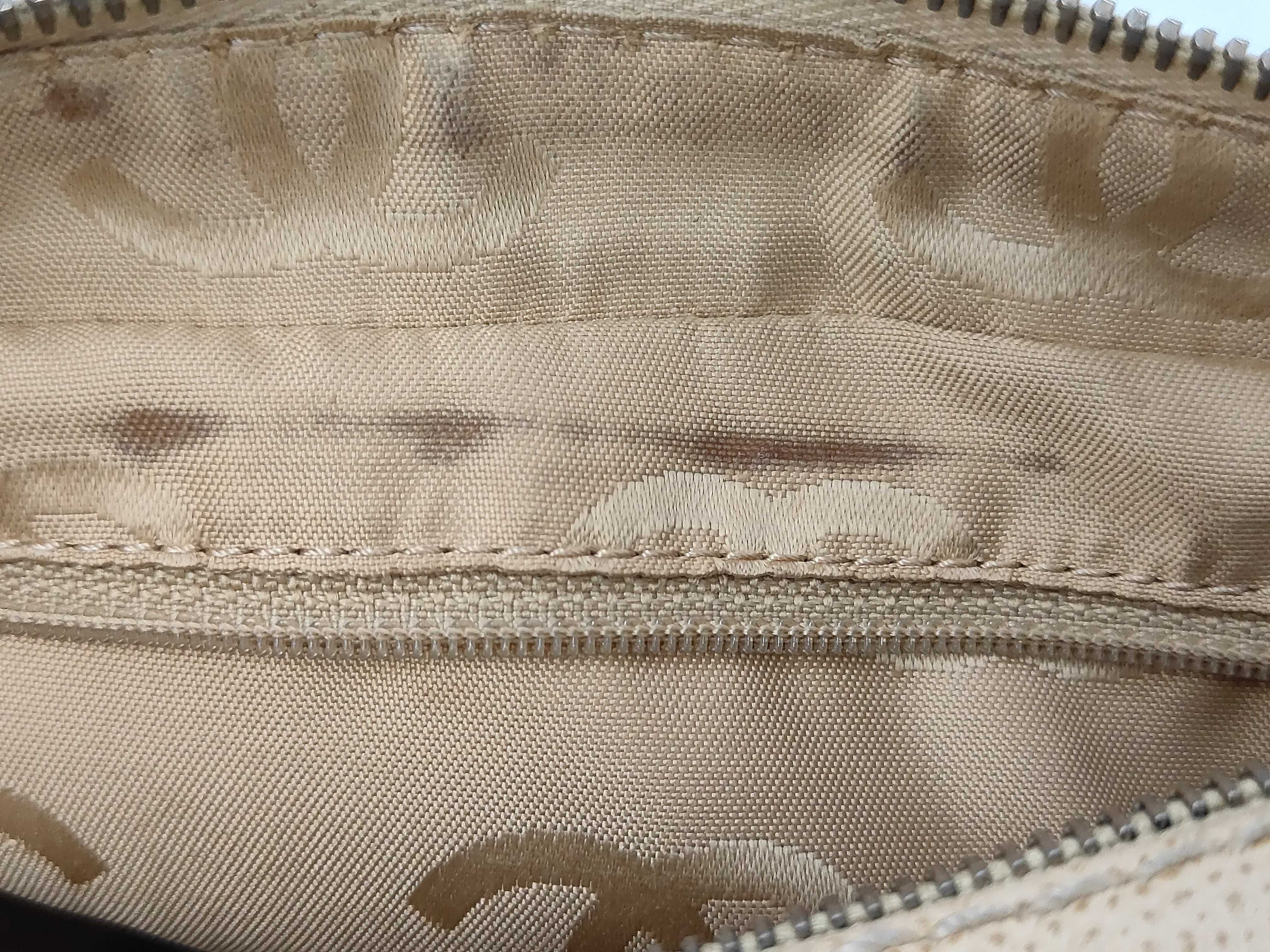 Coco Mark Caviar Skin Wood-Look Chain One-Shoulder Bag Beige Handbag — view 11