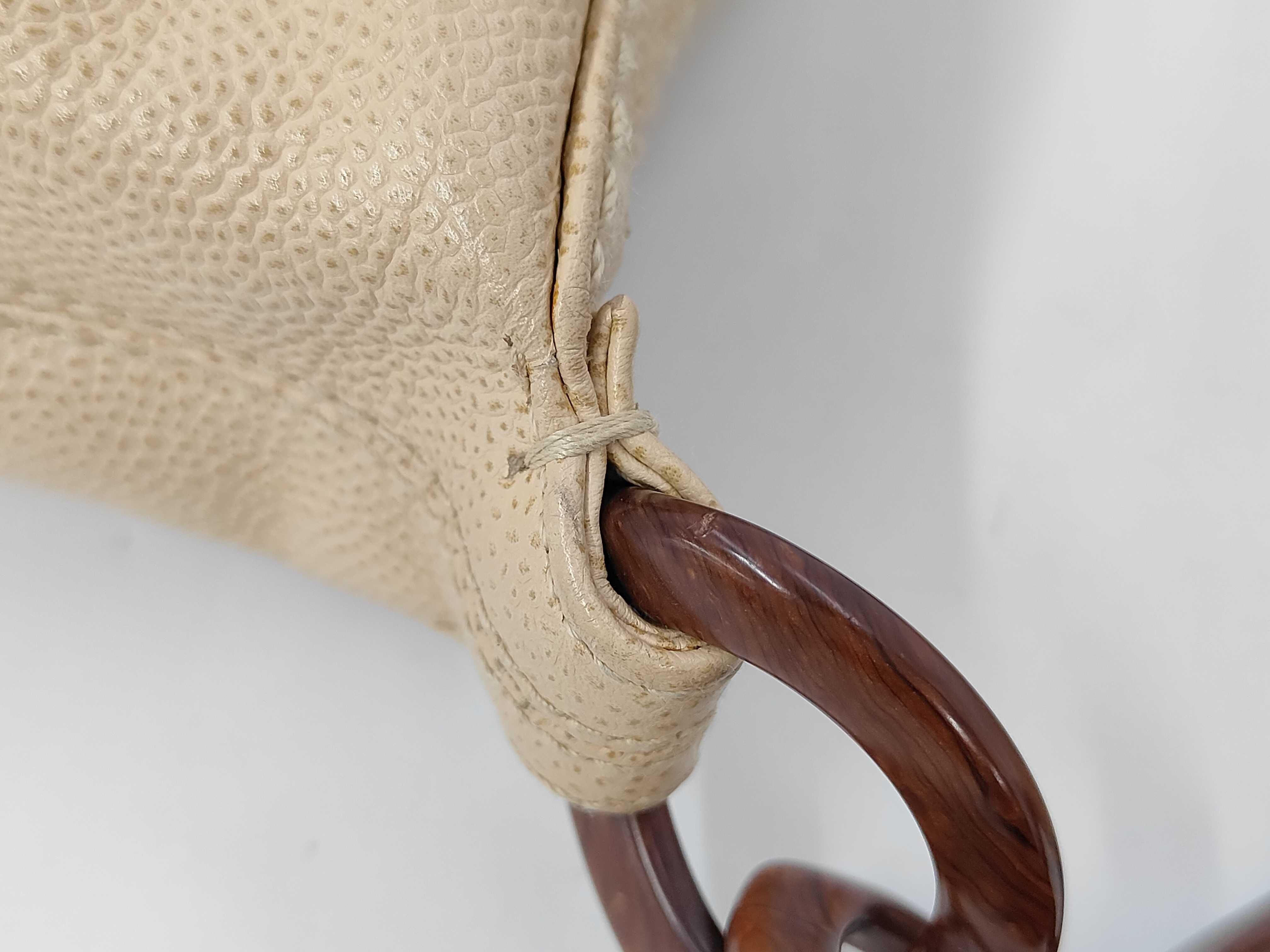 Coco Mark Caviar Skin Wood-Look Chain One-Shoulder Bag Beige Handbag — view 5
