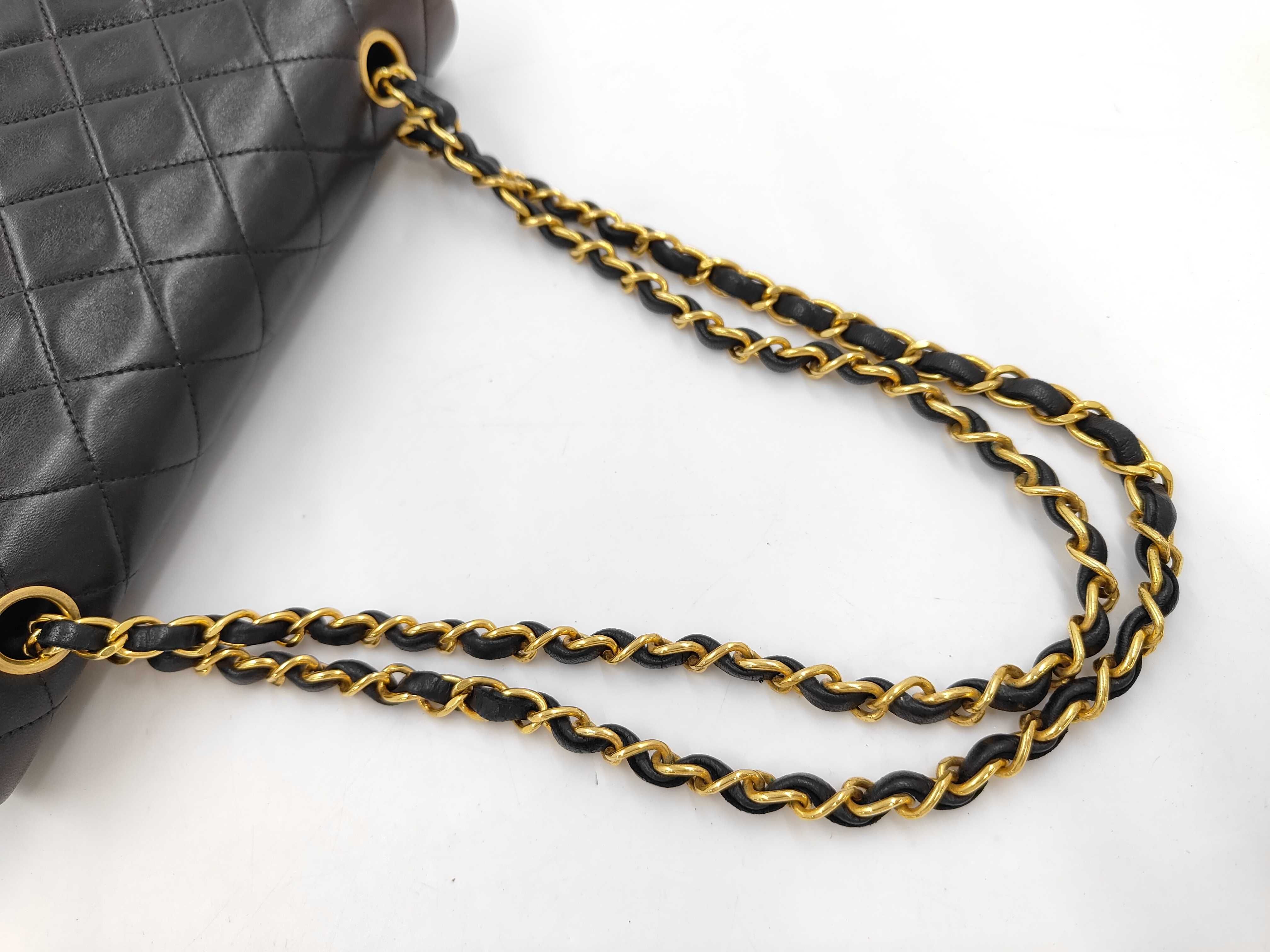 Matelassé 25 Double Flap Double Chain Lambskin Shoulder Bag — view 3