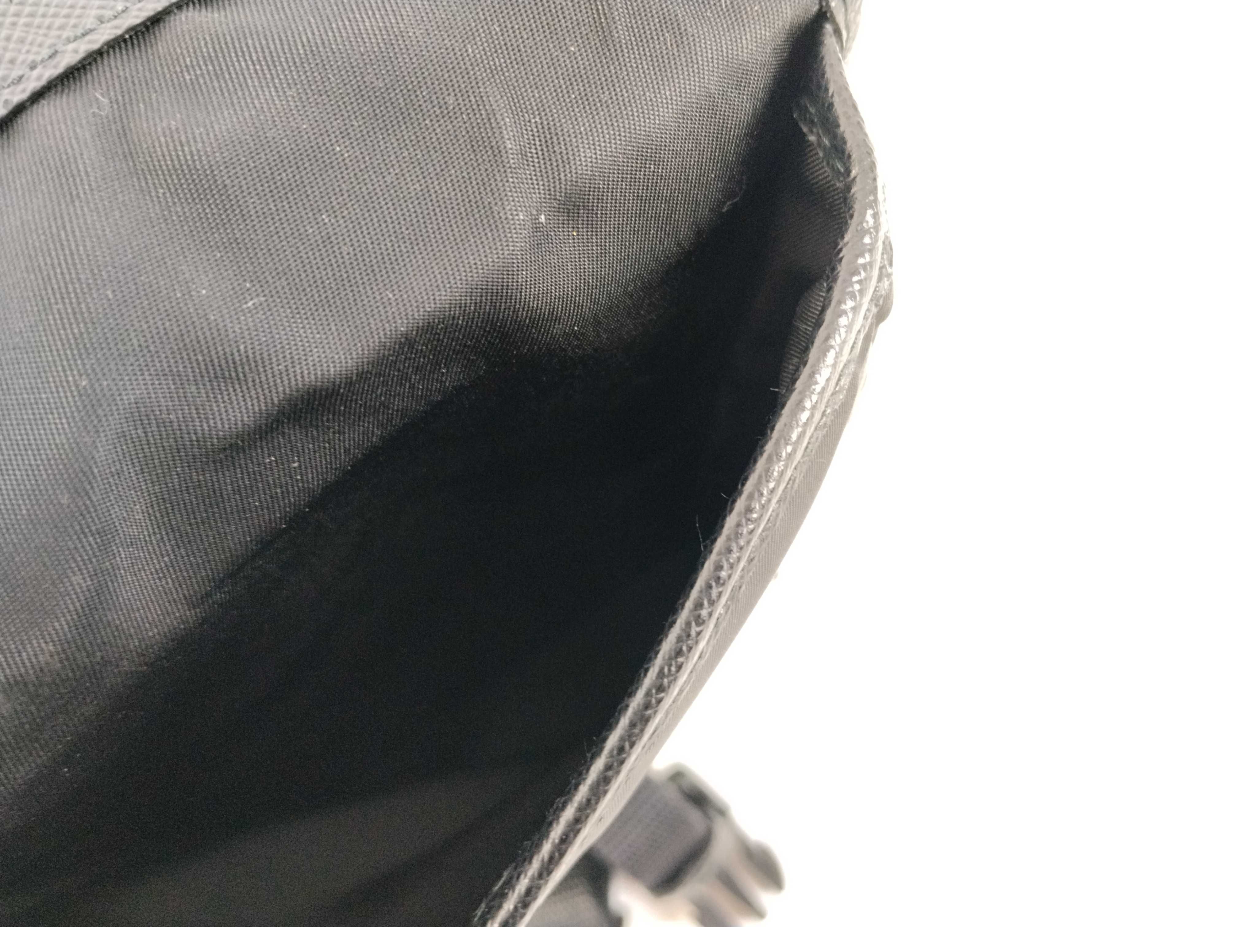 Nylon x Leather Triangle Plate Phone Case Shoulder Bag — view 11
